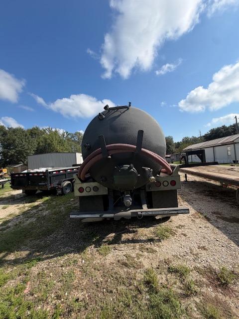 1993 Peterbilt jurop Septic - image 6