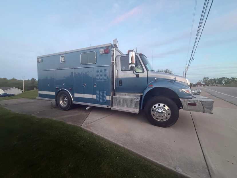 2005 International 4400 Heavy Rescue — photo 2