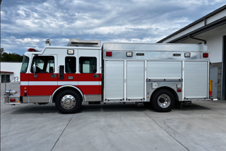 1999 Luverne Heavy Rescue - image 2