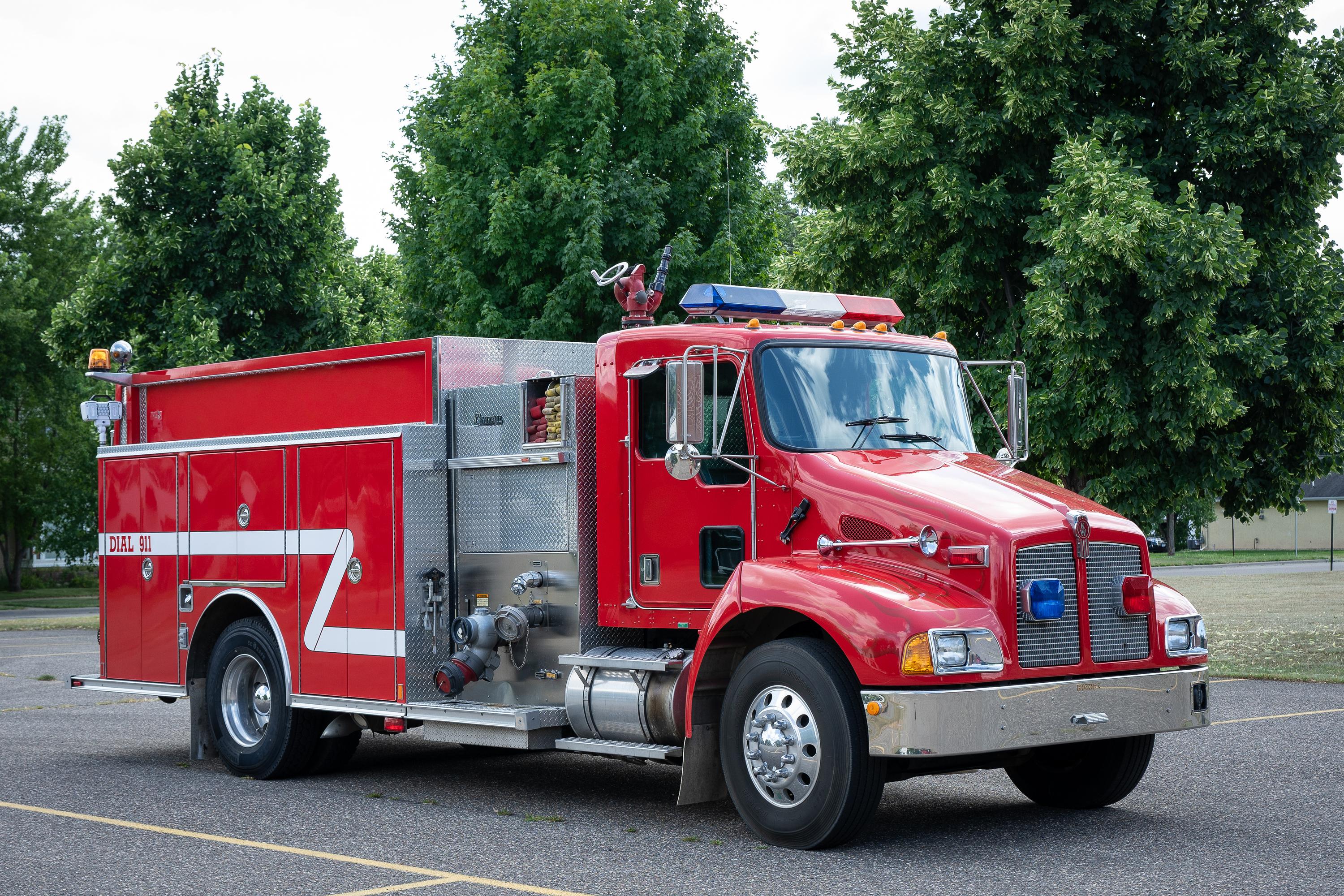 2001 Central States Kenworth Pumper - image 1