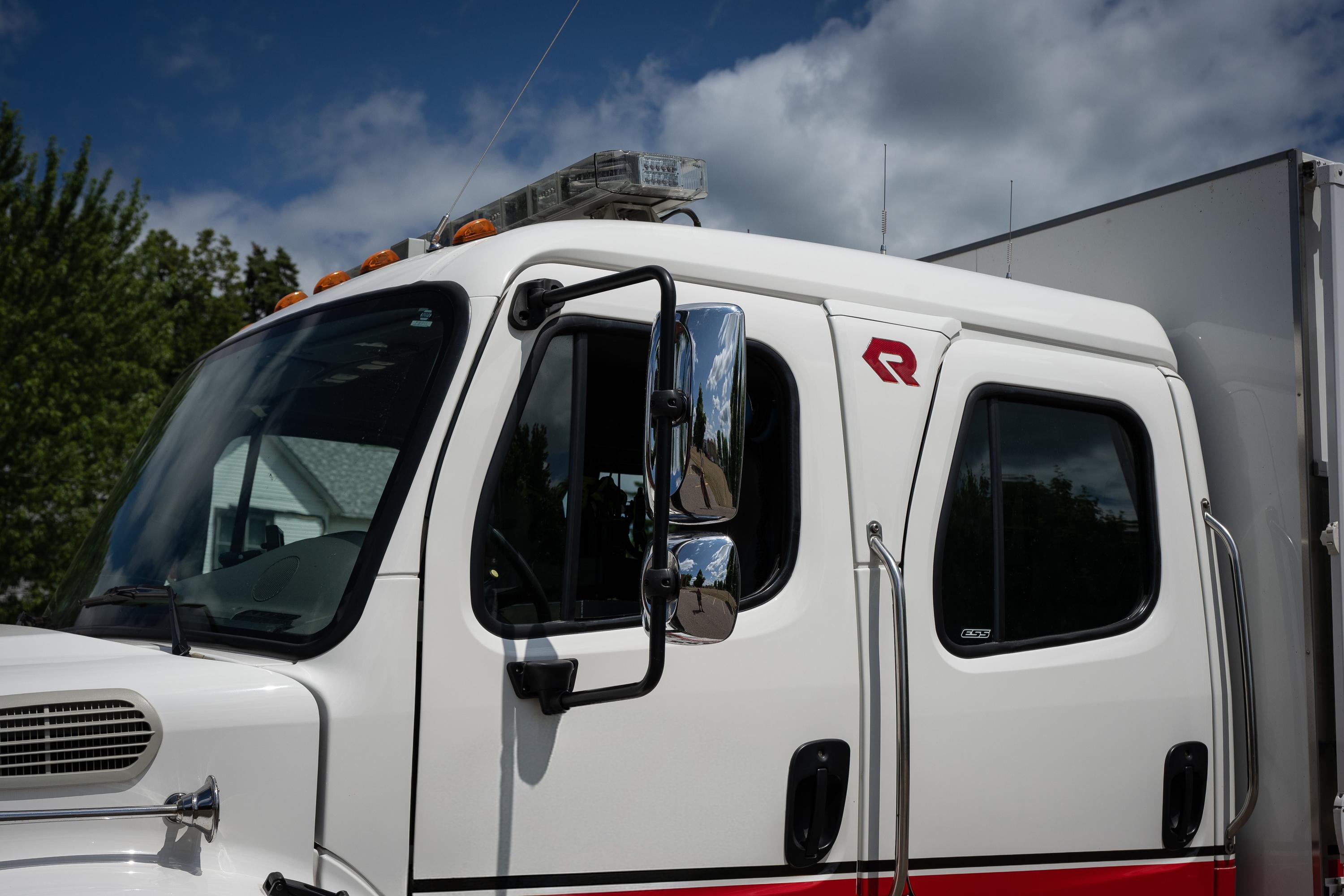 2005 General Safety Freightliner Heavy Rescue - image 9