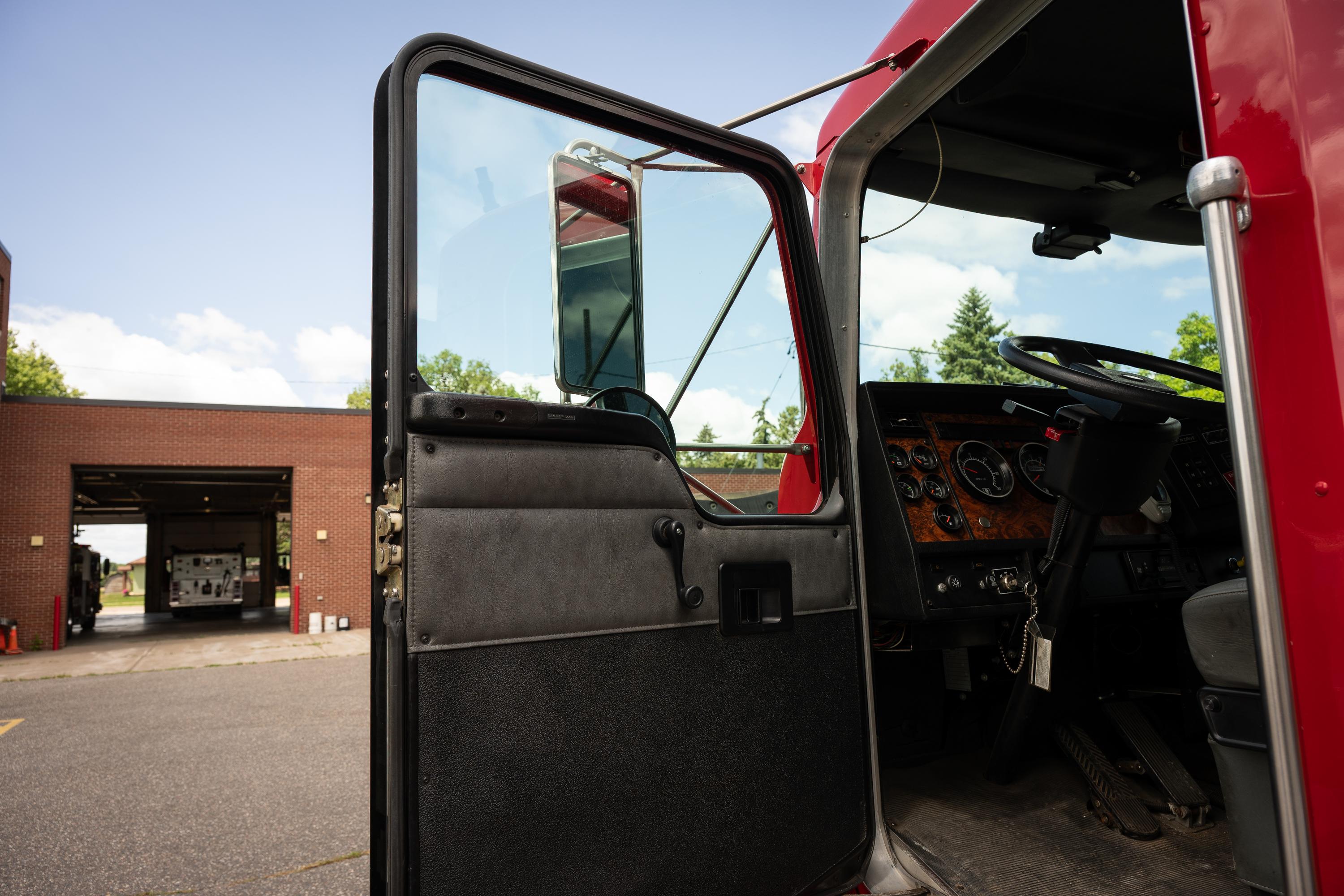 2001 Central States Kenworth Pumper - image 94