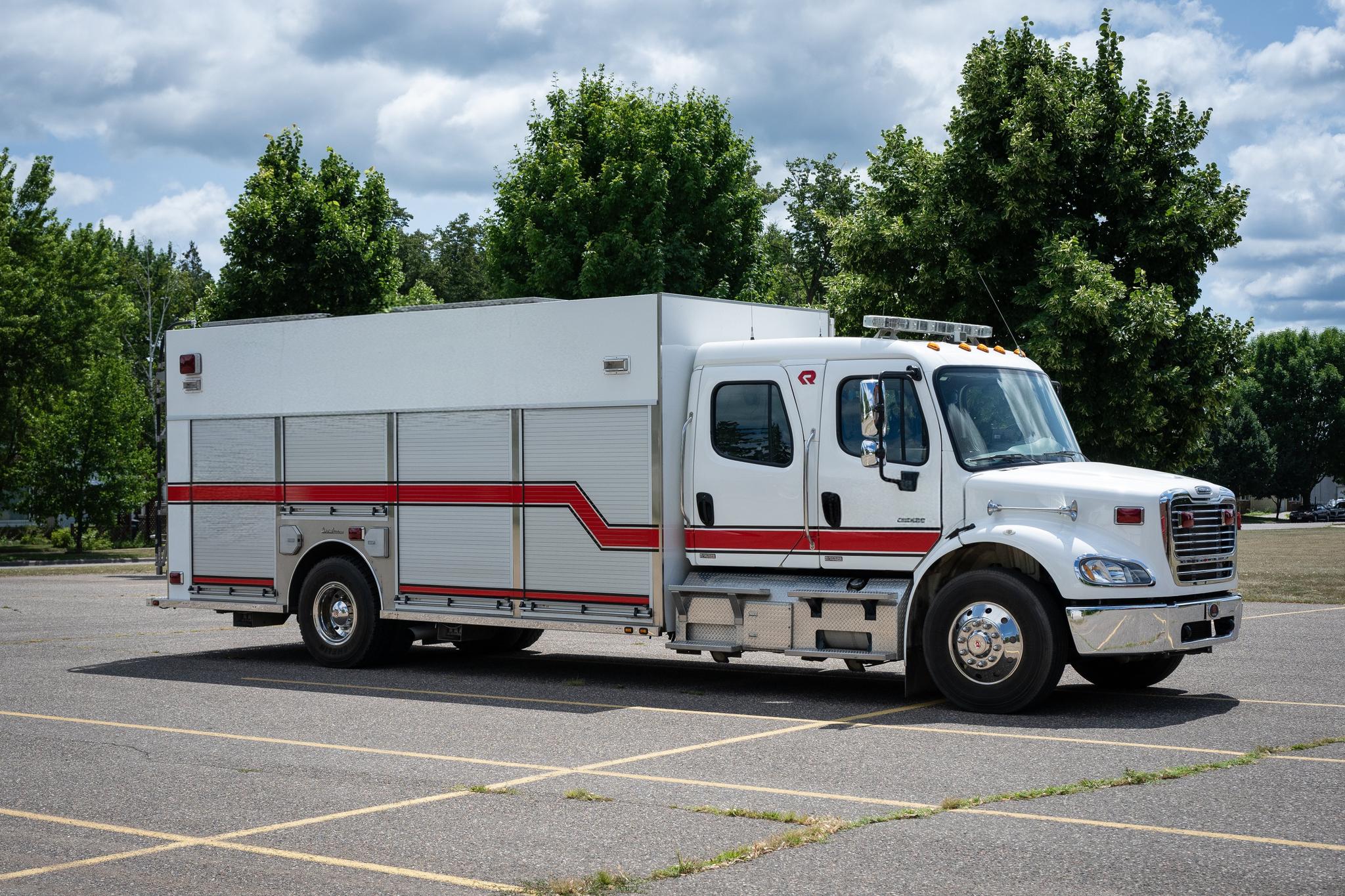 2005 General Safety Freightliner Heavy Rescue - image 2