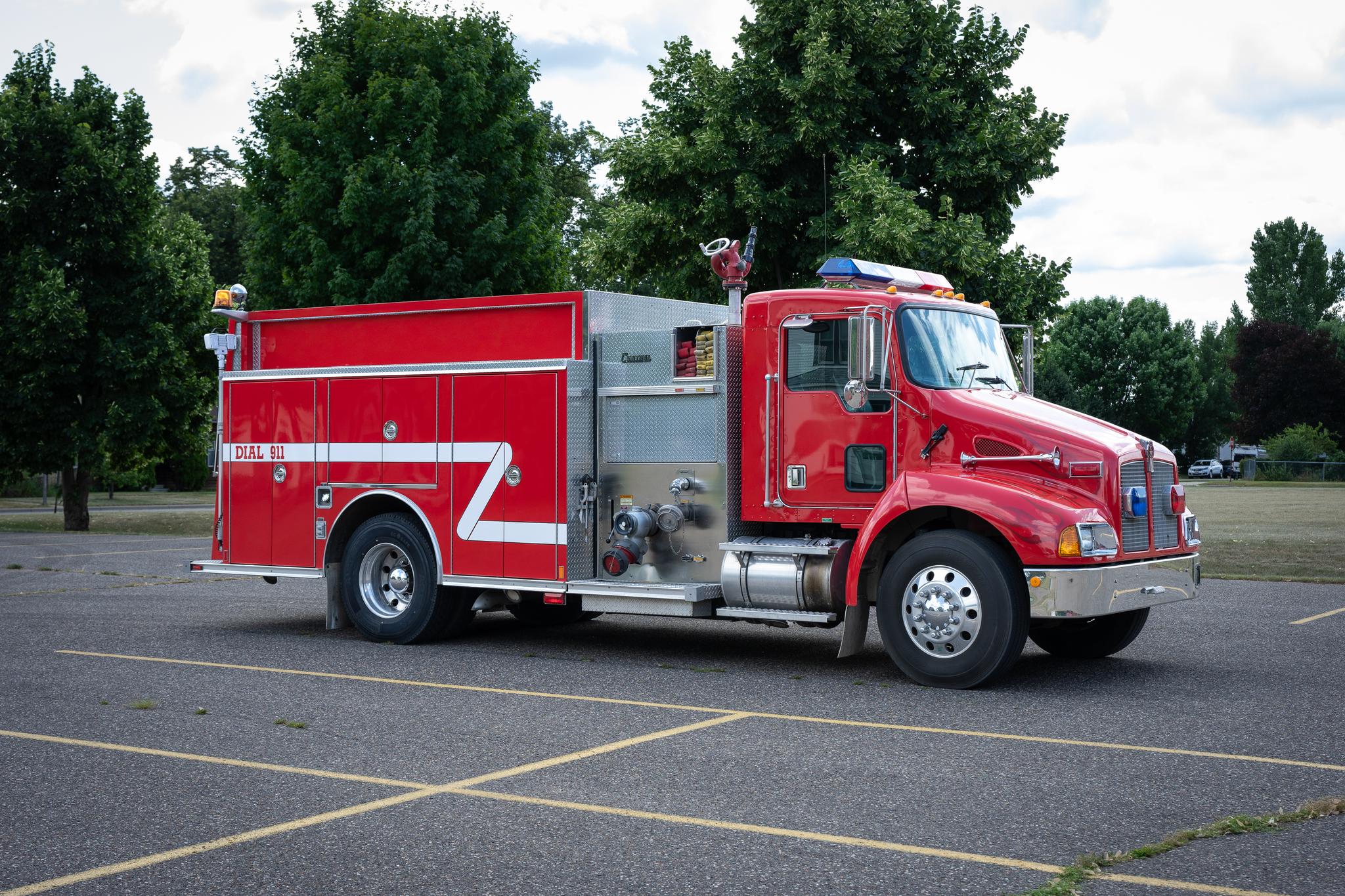 2001 Central States Kenworth Pumper - image 3