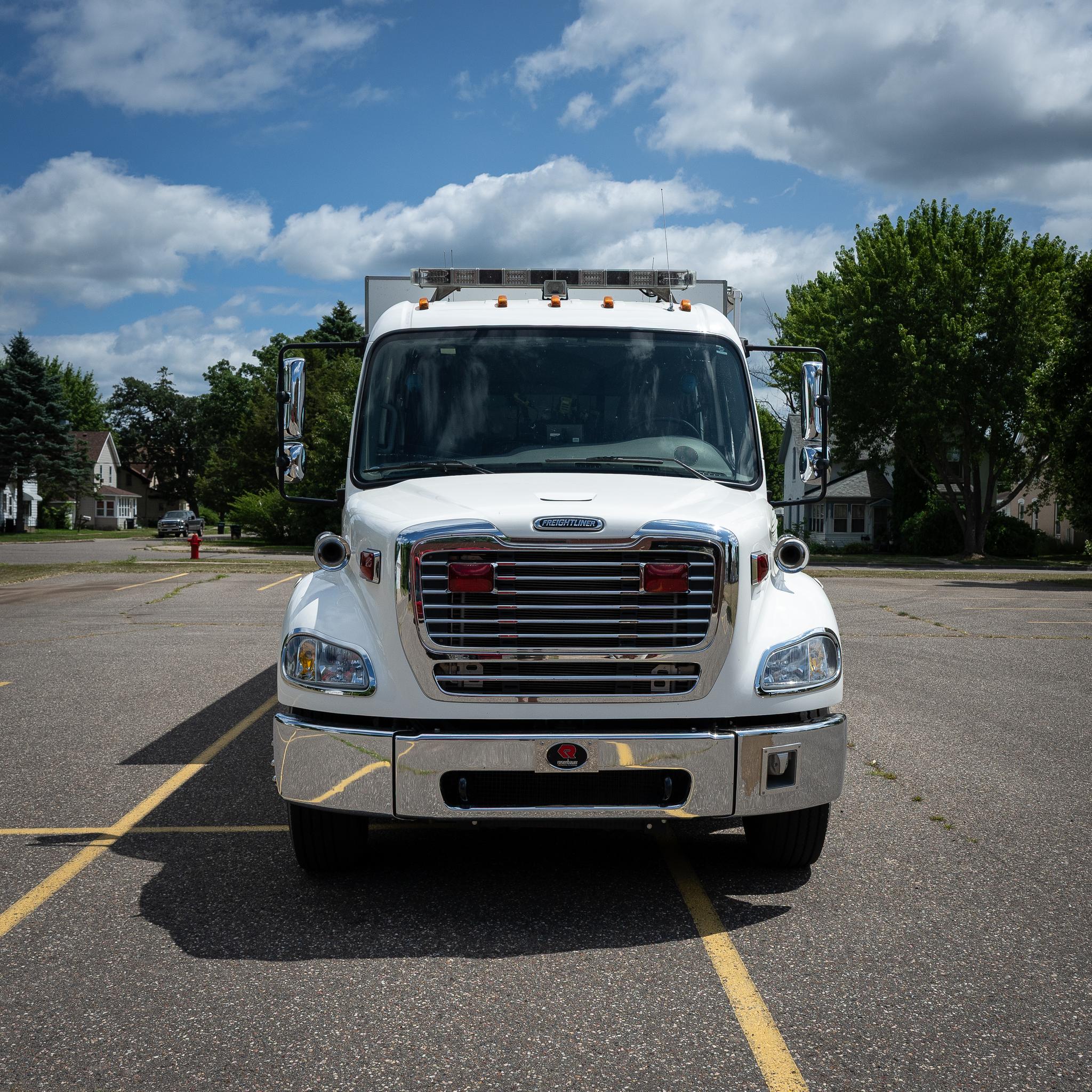 2005 General Safety Freightliner Heavy Rescue - image 4