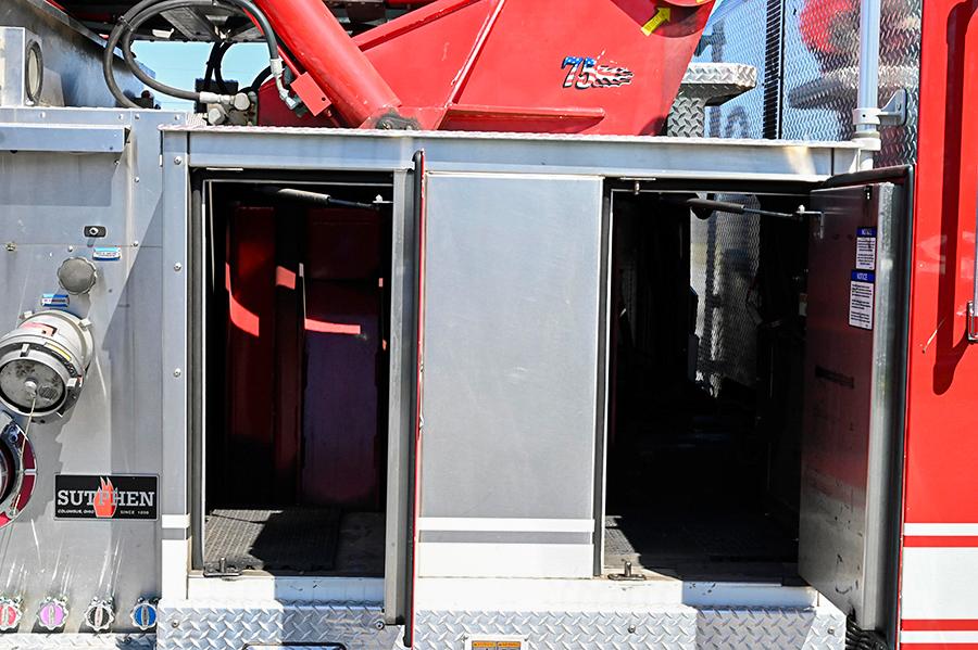 2008 Sutphen 75′ Midmount Aerial Quint 1750/500 - image 16