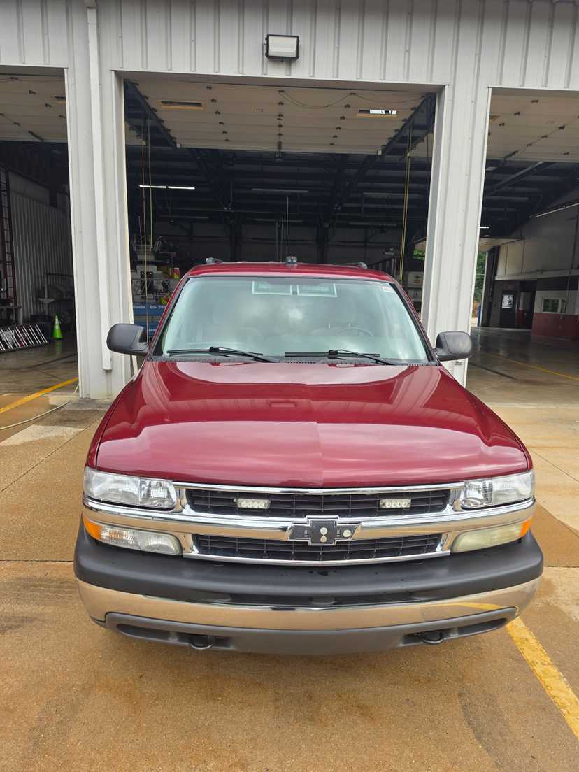 2005 Chevrolet Suburban K1500 4x4 Command Unit — photo 2