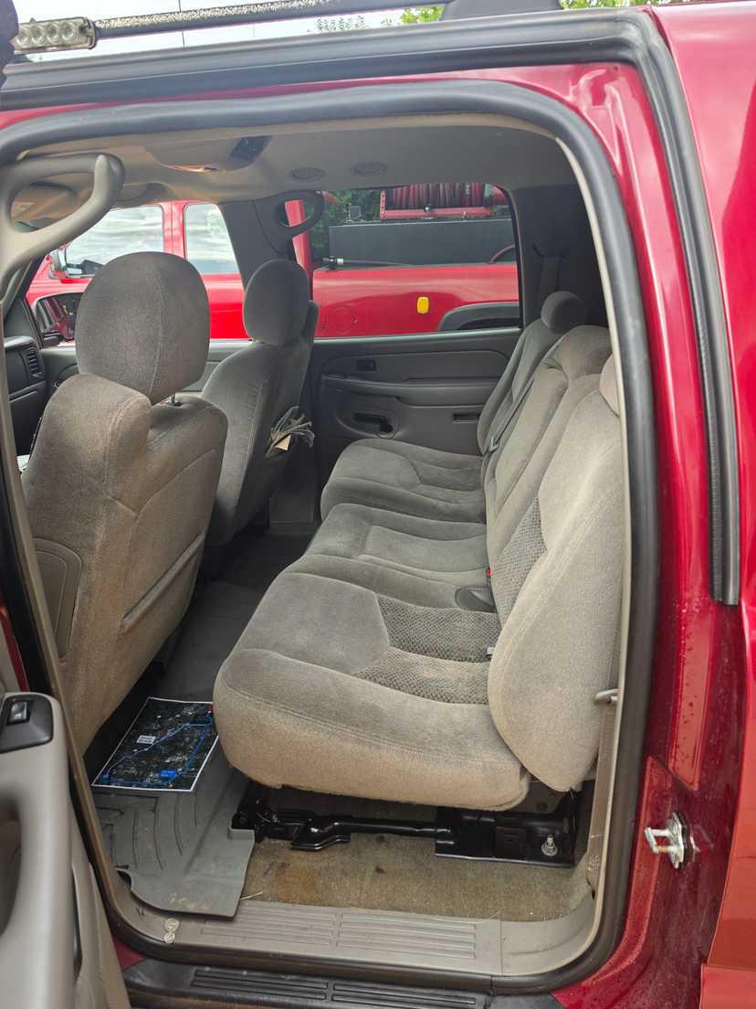 2005 Chevrolet Suburban K1500 4x4 Command Unit — photo 7