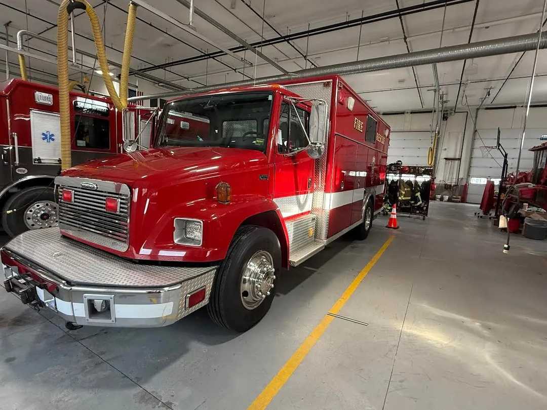 1999 Freightliner FL-70 Heavy Rescue