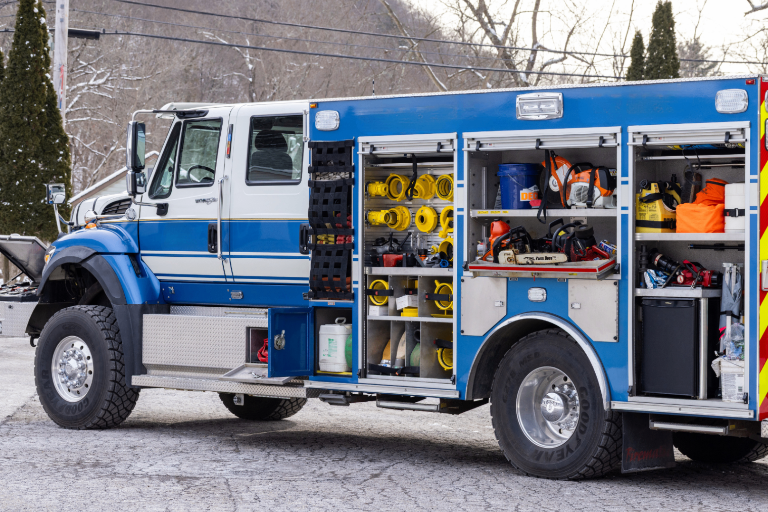 2013 International Pumper - image 3