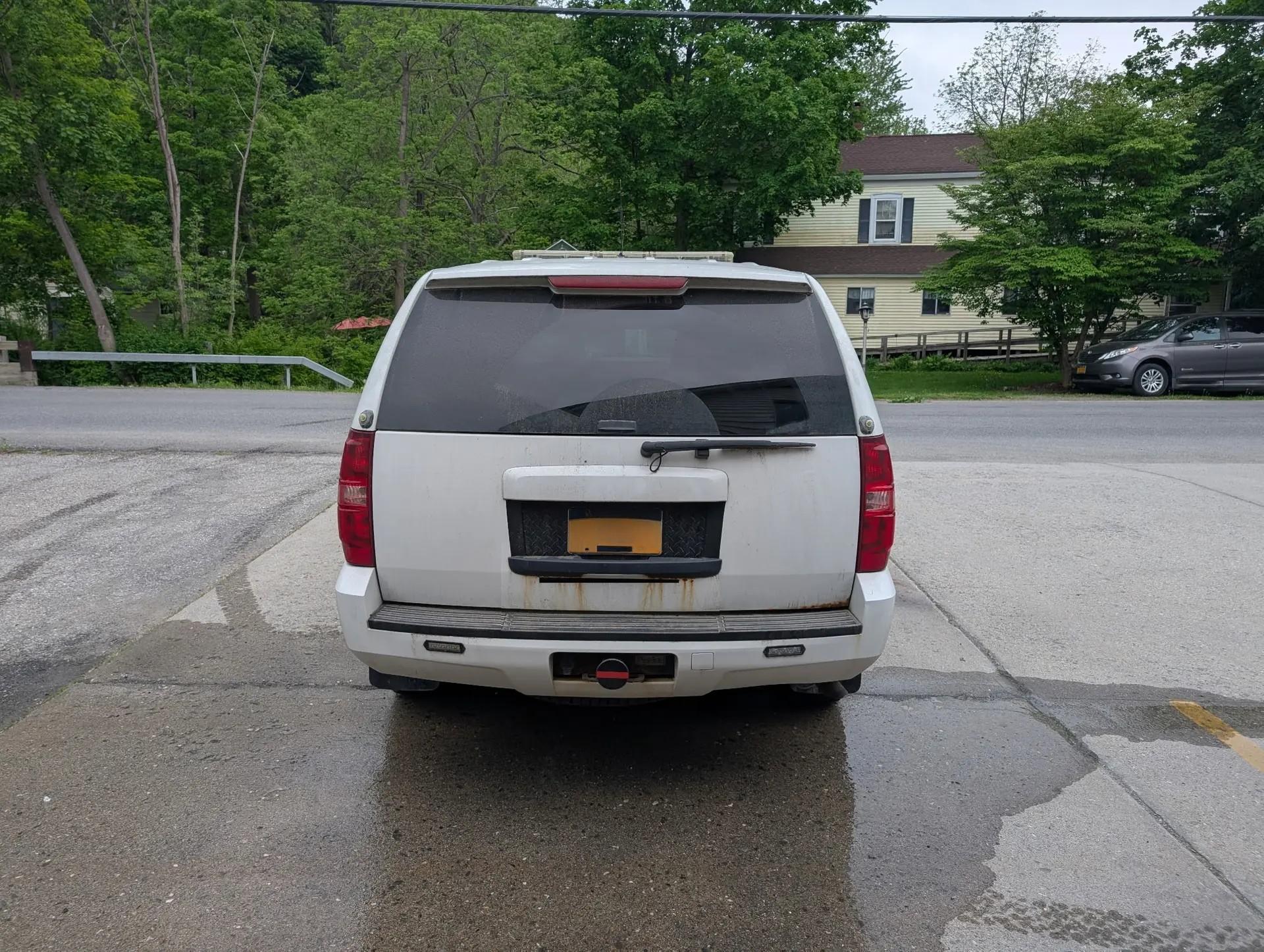 2010 Chevrolet Tahoe 4x4 Command Unit - image 6
