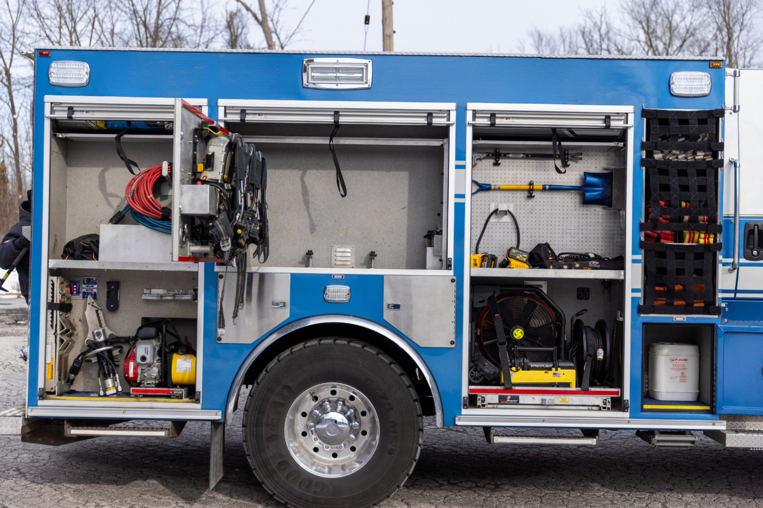 2013 International Pumper - image 12