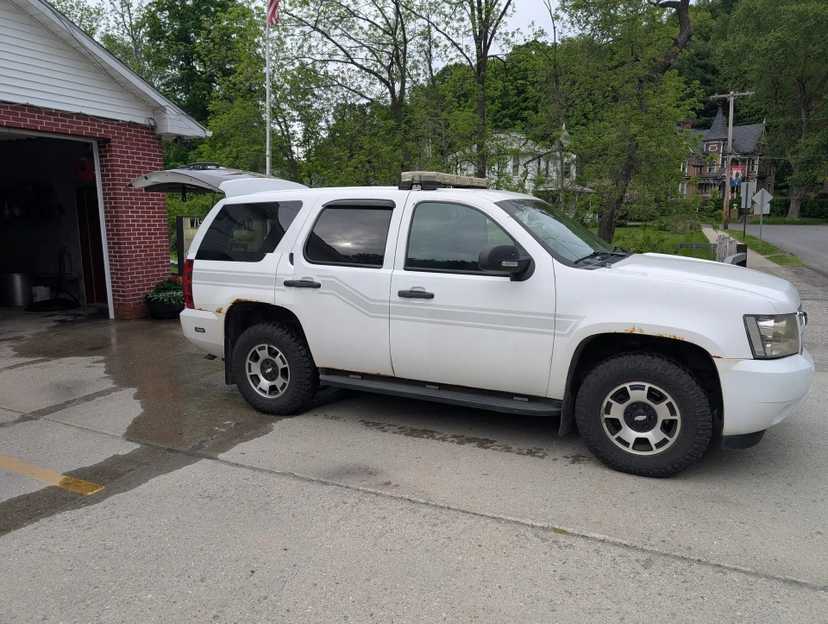 2010 Chevrolet Tahoe 4x4 Command Unit — photo 2