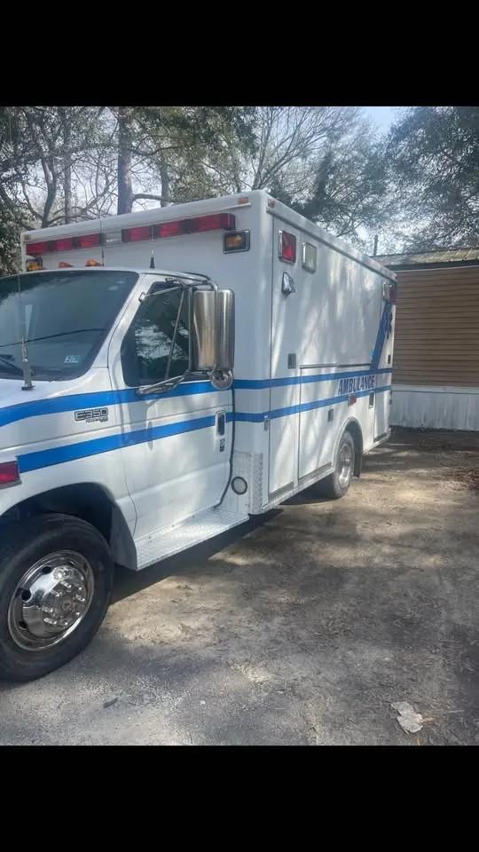 1998 Ford Econoline E350 Cargo Cutaway