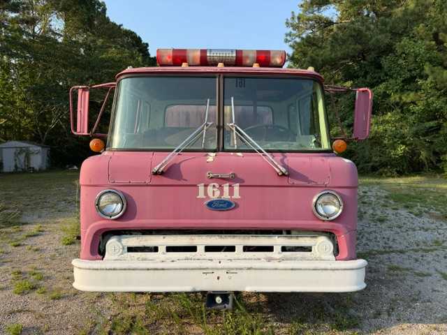 1988 Ford C8000 Pumper Tanker — photo 2