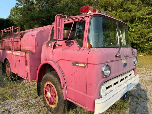 1988 Ford C8000 Pumper Tanker — photo 3