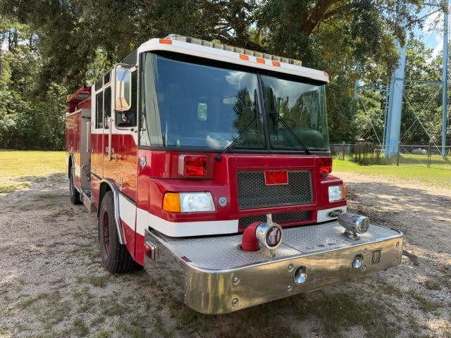 2003 Pierce Pumper - image 2
