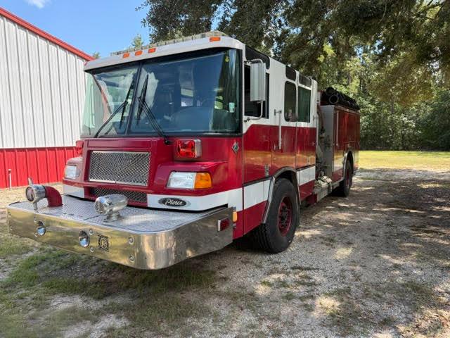 2003 Pierce Pumper - image 1