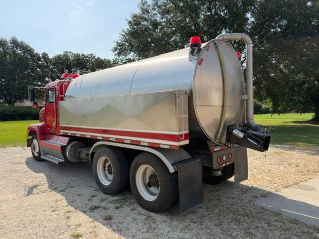 1995 Freightliner Pumper Tanker - image 7