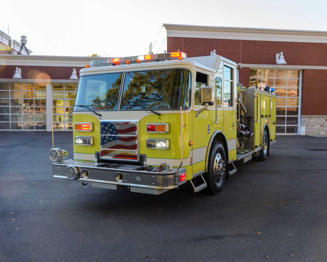 2010 Pierce Contender Pumper