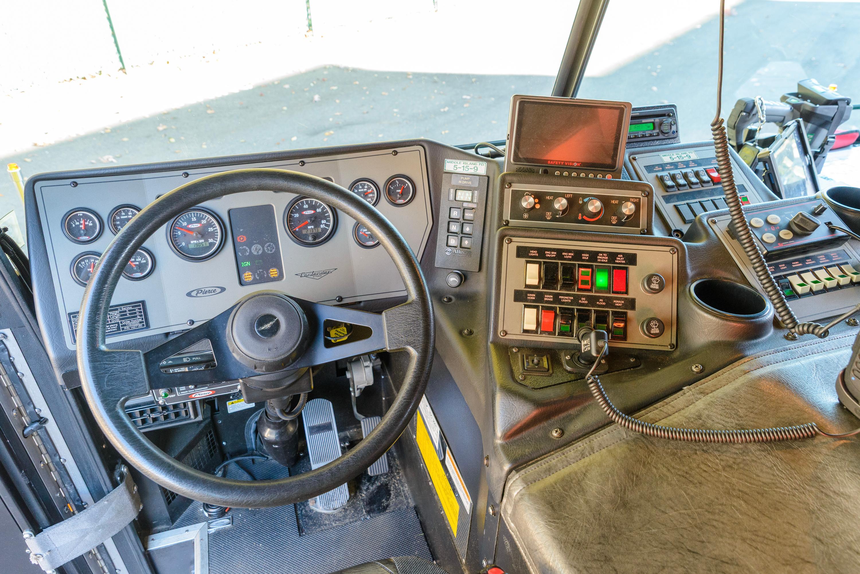 2010 Pierce Contender Pumper - image 22