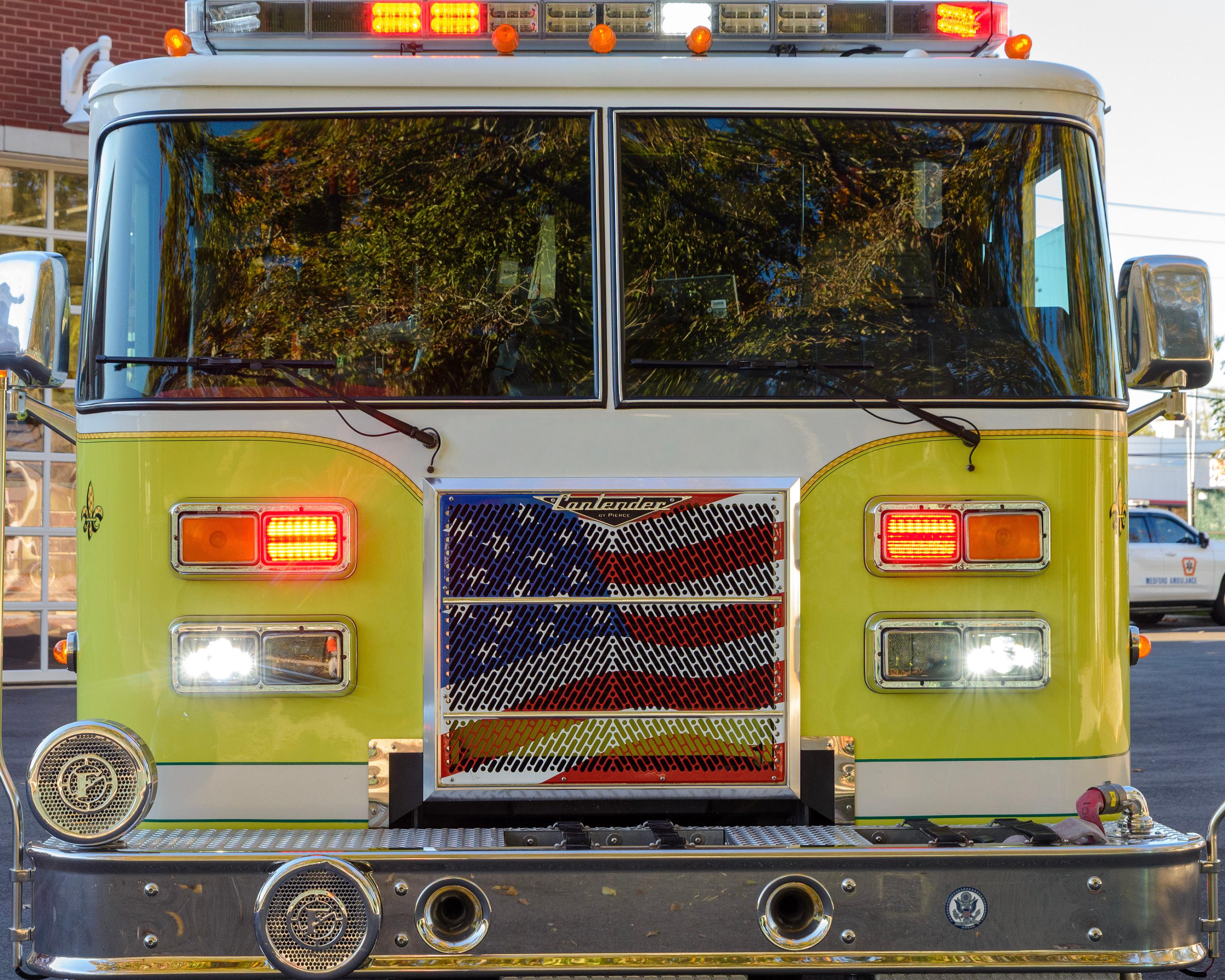 2010 Pierce Contender Pumper - image 5