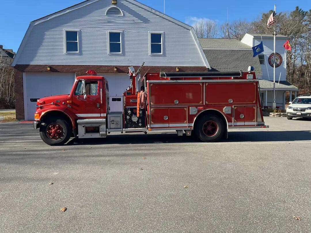 1997 International - Metalfab Pumper