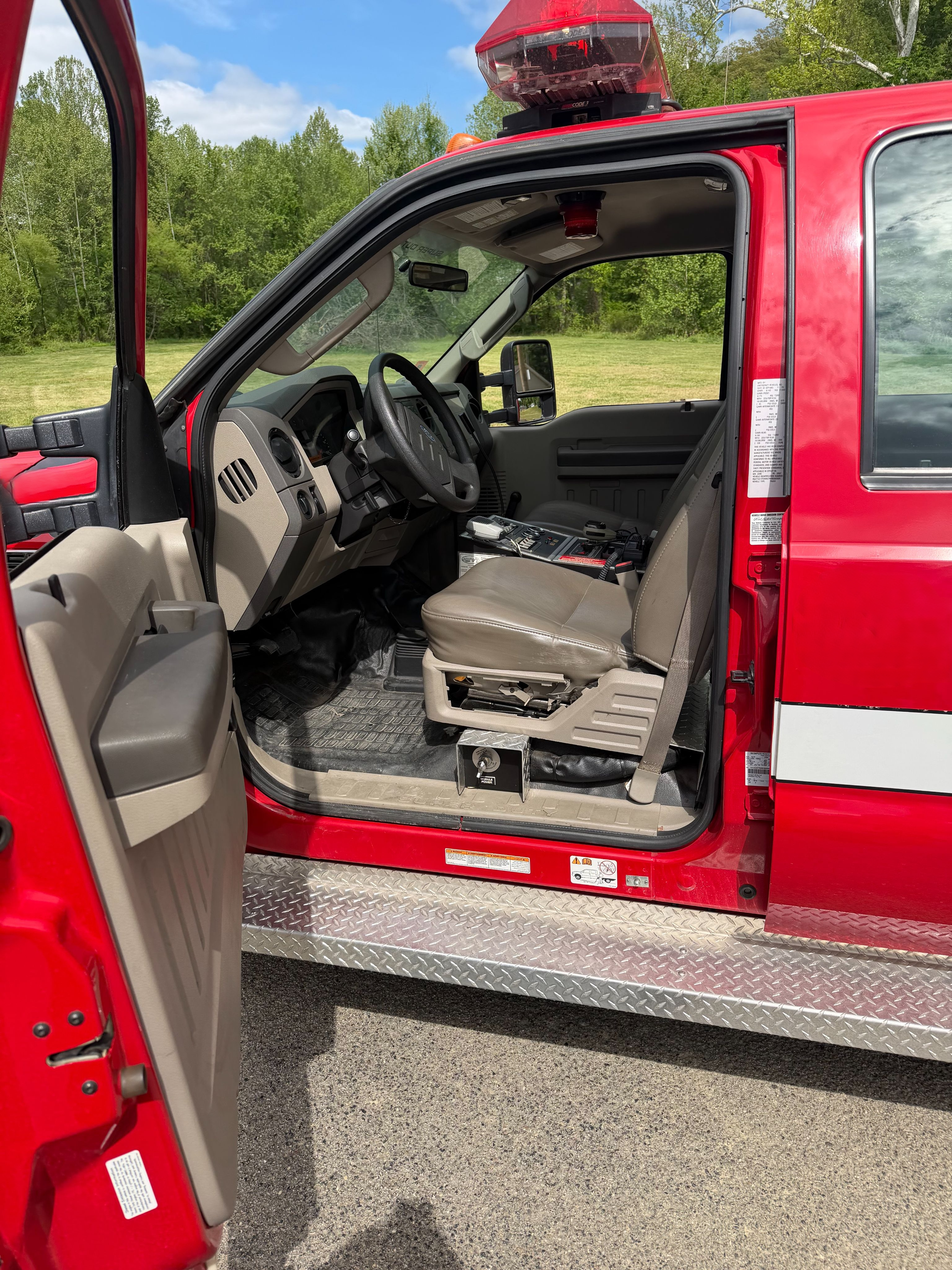2007 EVI Ford Light Rescue - image 5