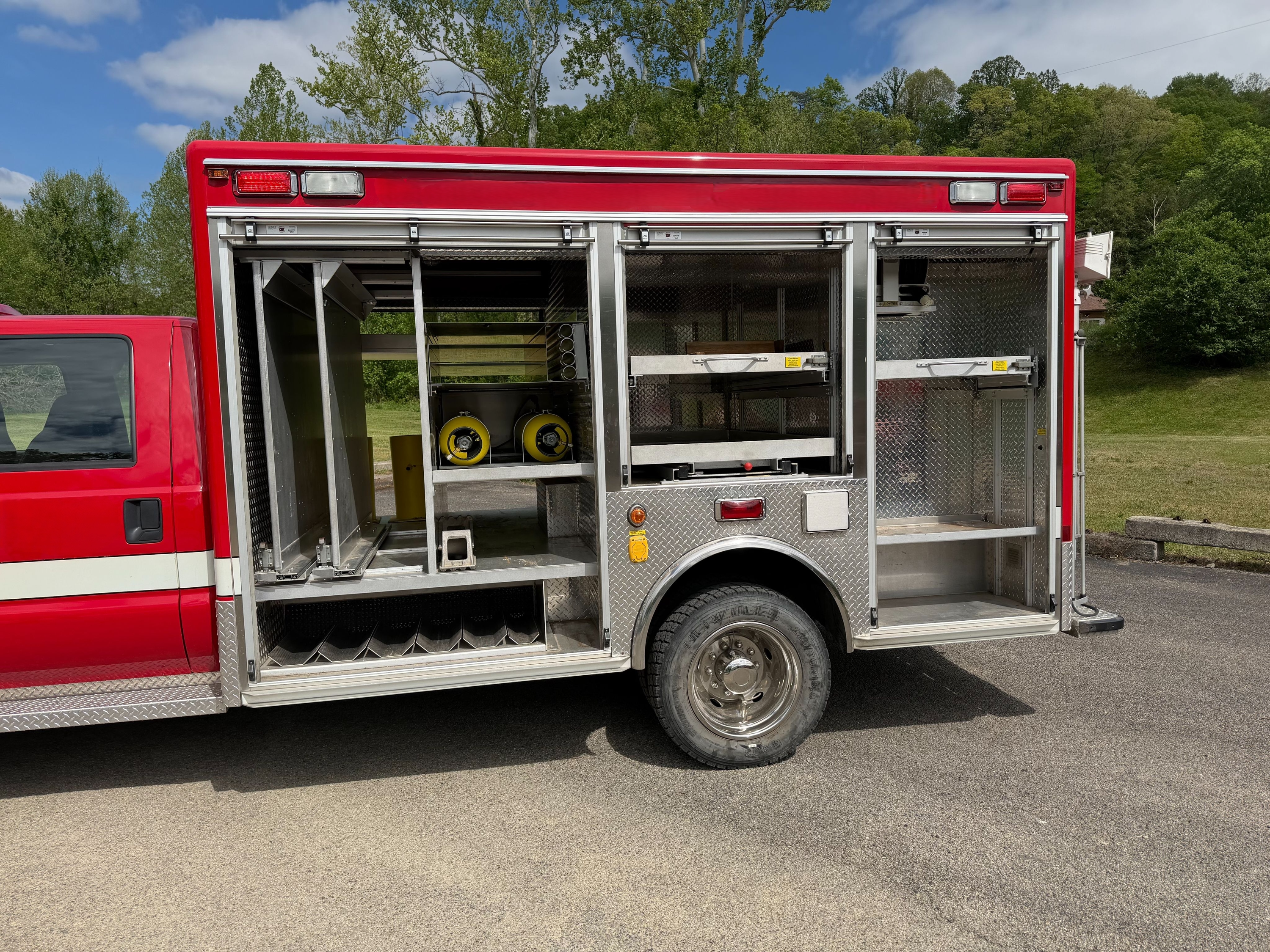 2007 EVI Ford Light Rescue - image 9