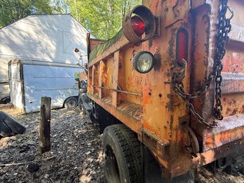 1990 Ford Dump Truck - image 7
