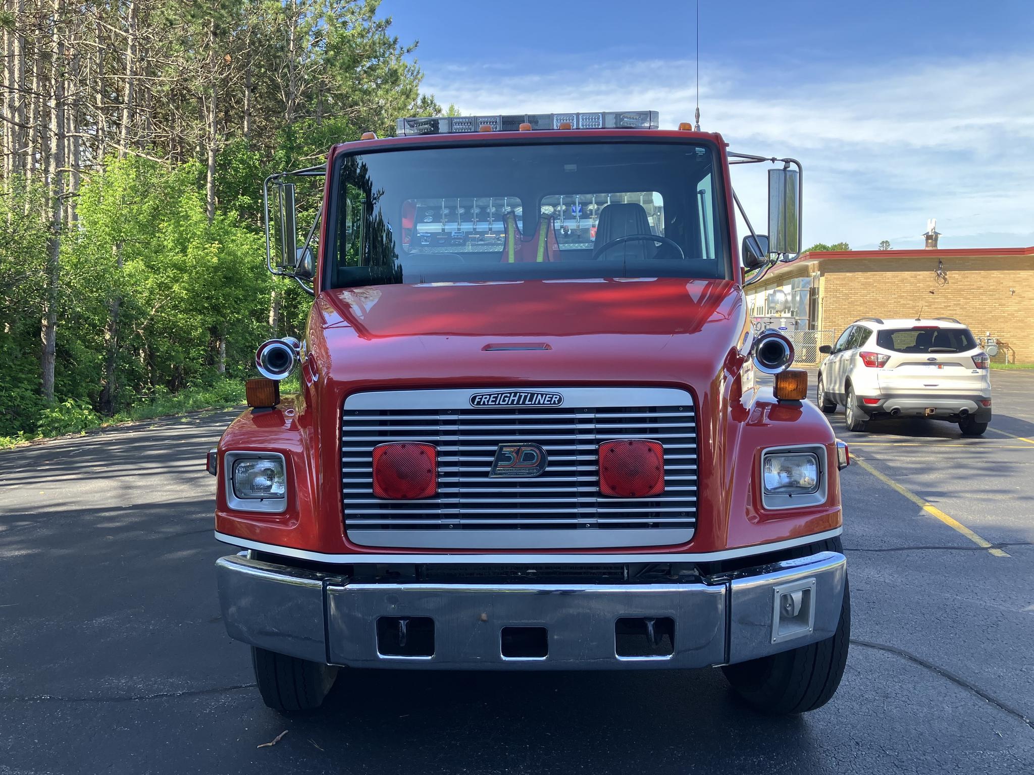 1994 3D Freightliner Pumper (2004 Refurb) - image 5