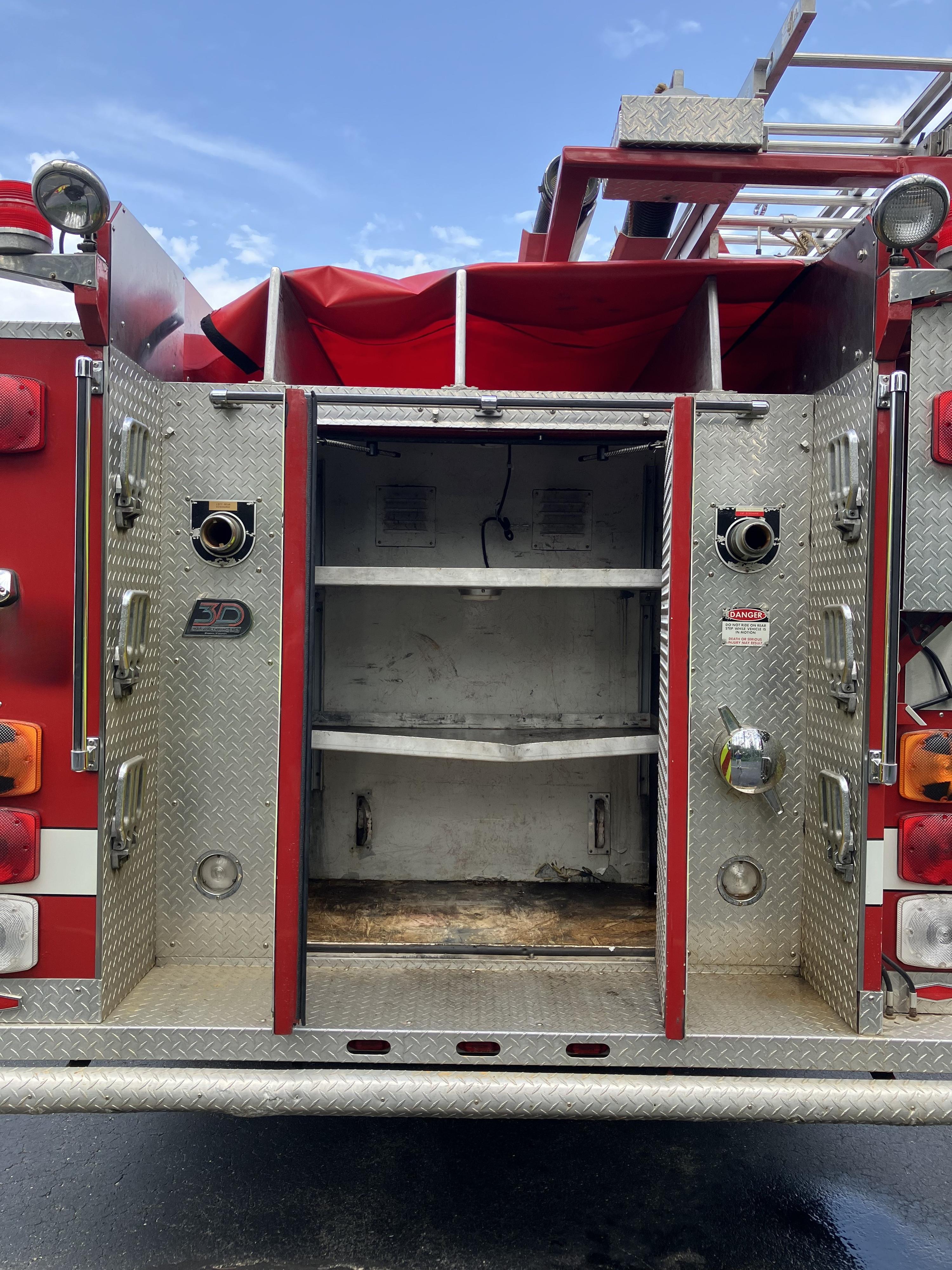 1994 3D Freightliner Pumper (2004 Refurb) - image 16
