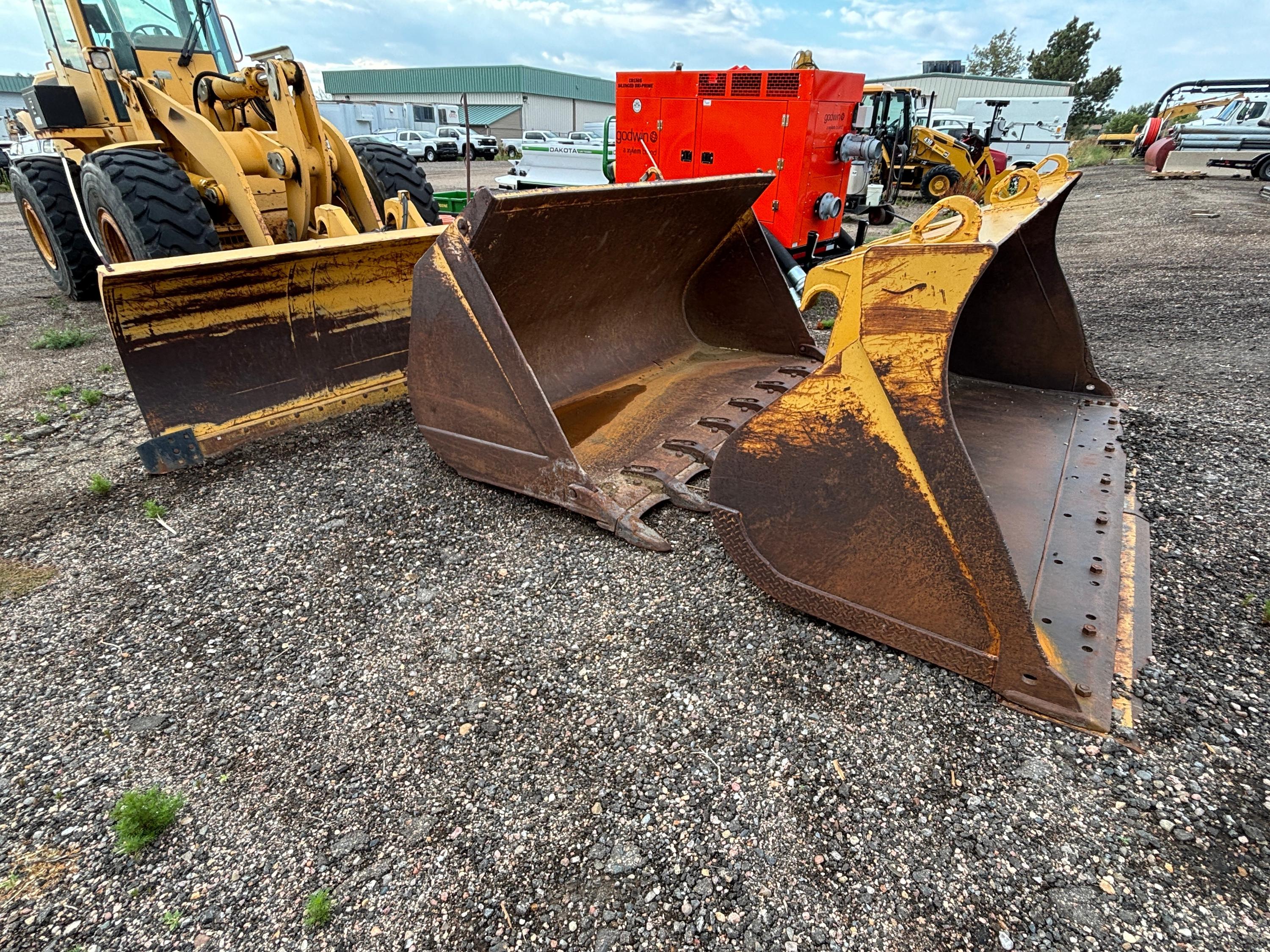 1999 John Deere 644H Loader - image 7
