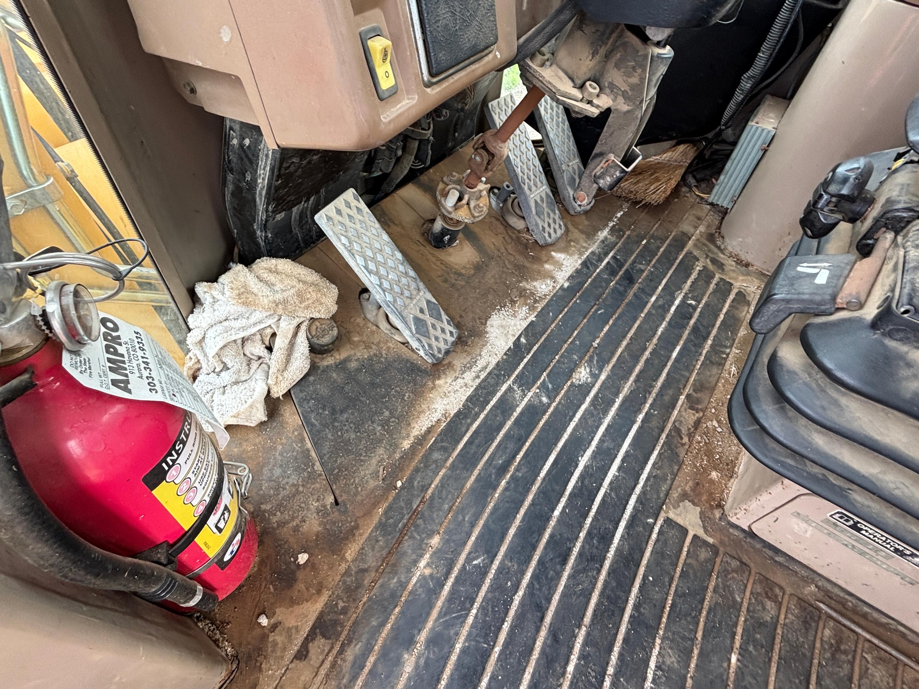 1999 John Deere 644H Loader - image 11