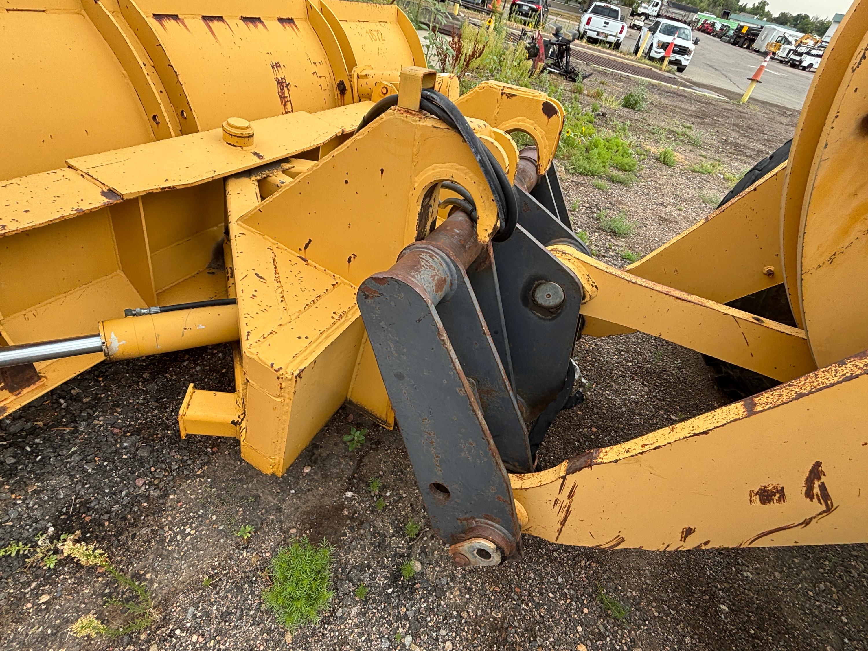 1999 John Deere 644H Loader - image 15