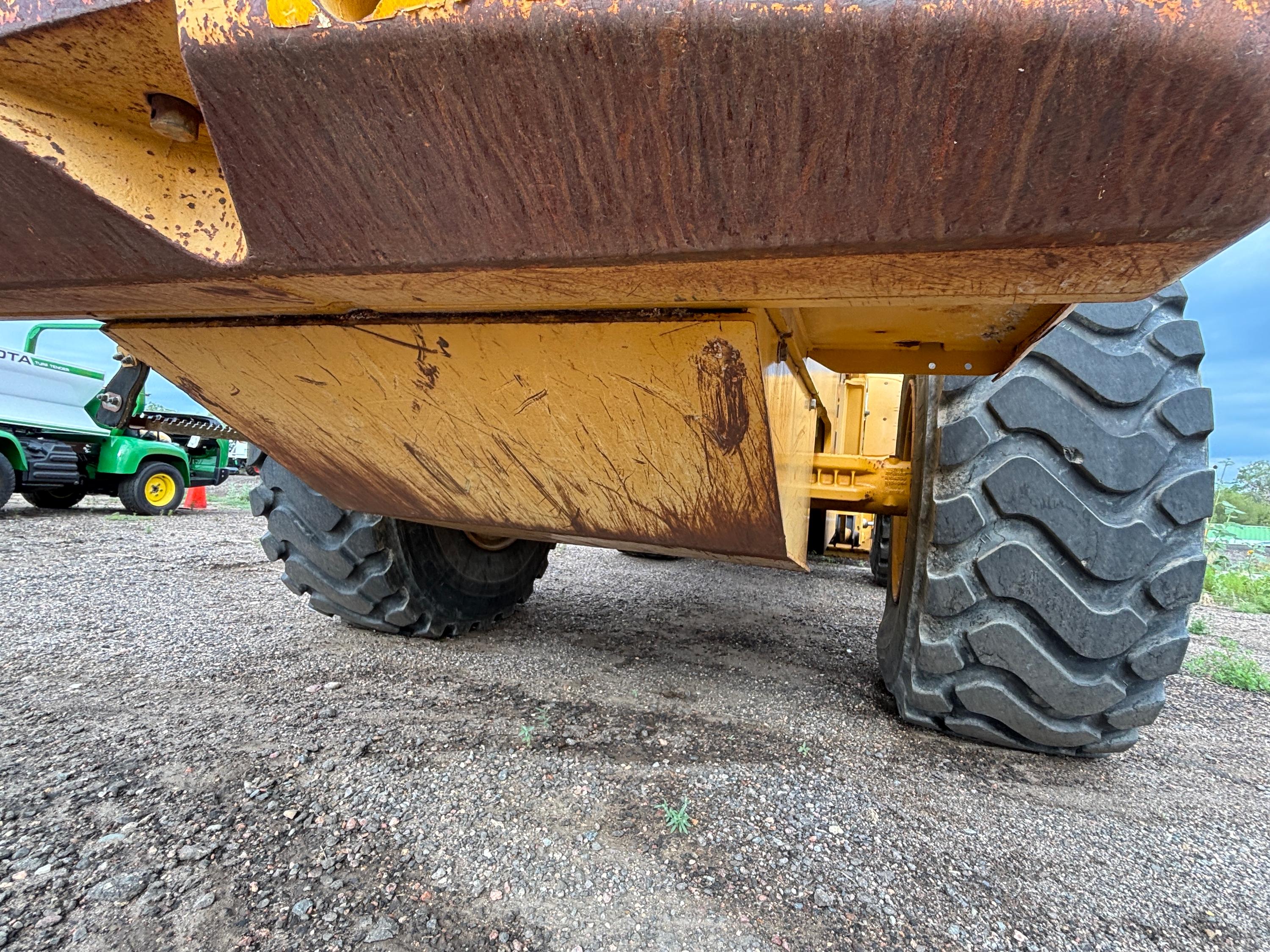 1999 John Deere 644H Loader - image 22
