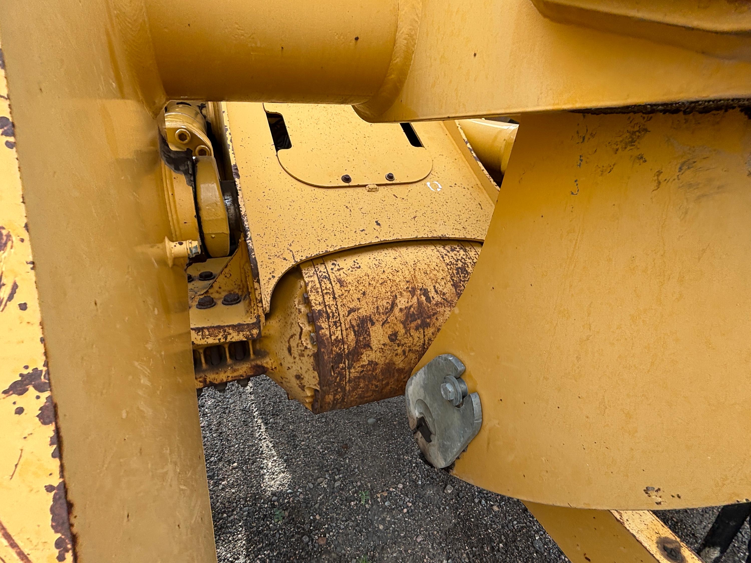 1999 John Deere 644H Loader - image 27