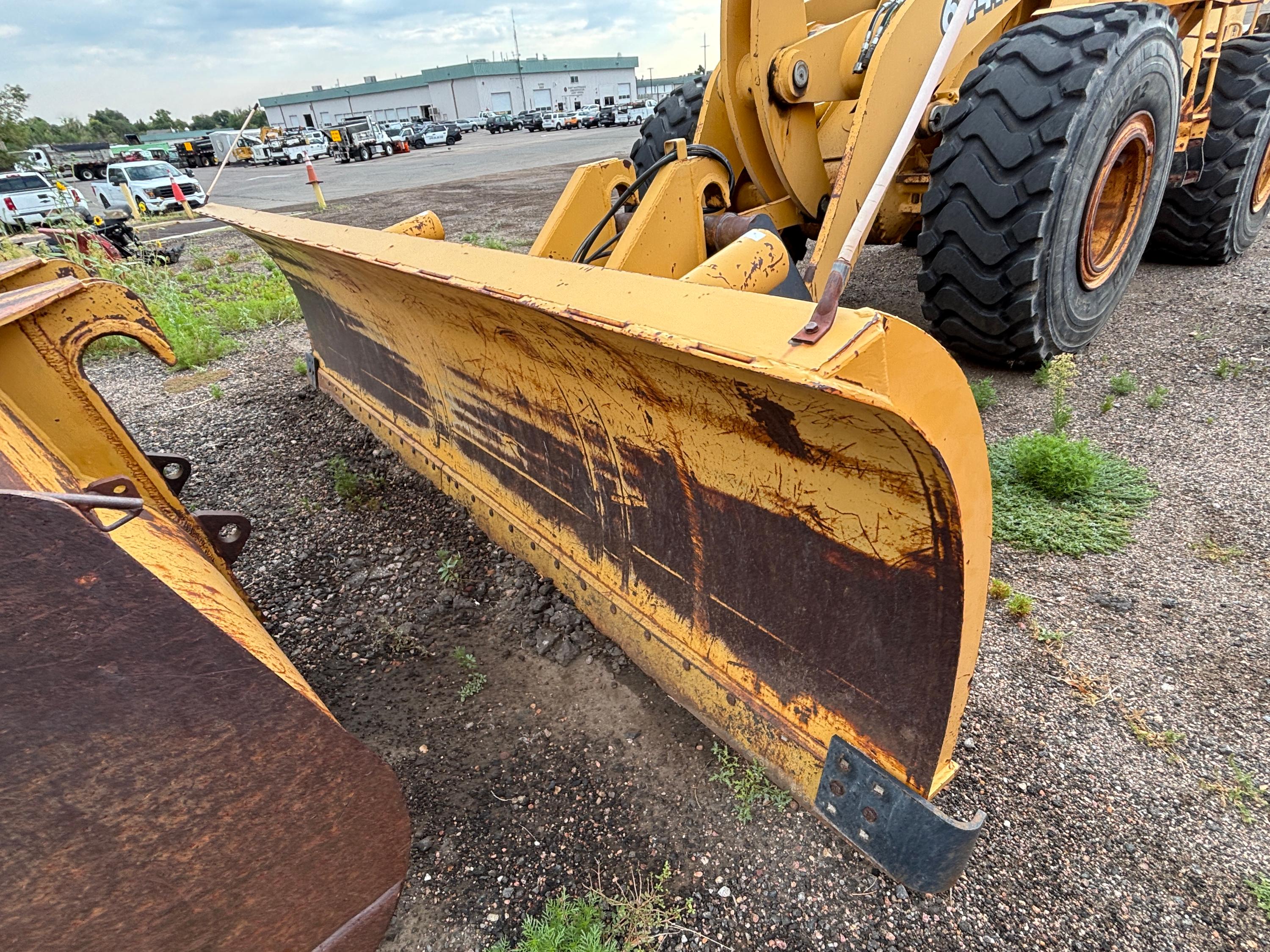 1999 John Deere 644H Loader - image 13