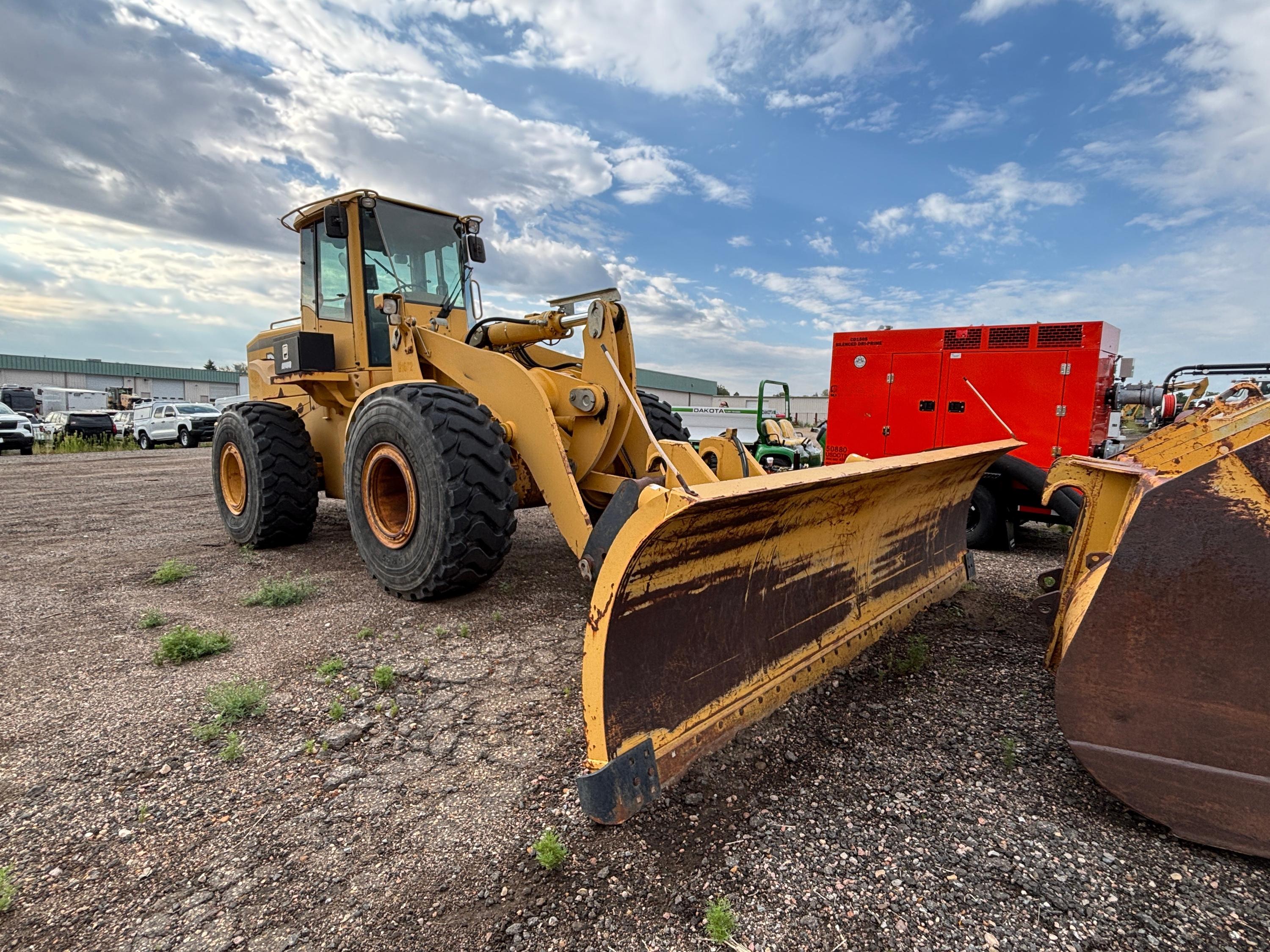 1999 John Deere 644H Loader - image 6