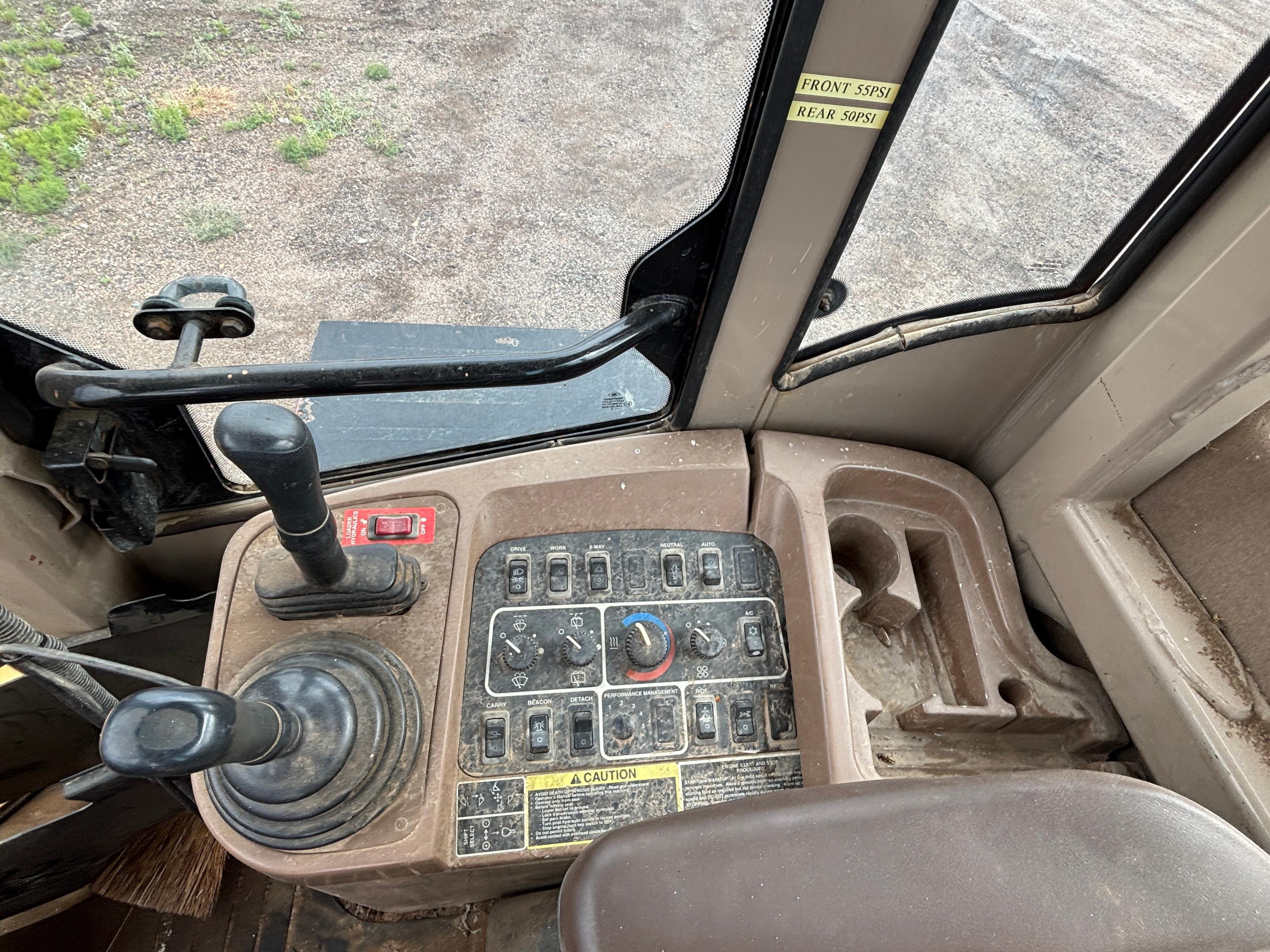 1999 John Deere 644H Loader - image 10
