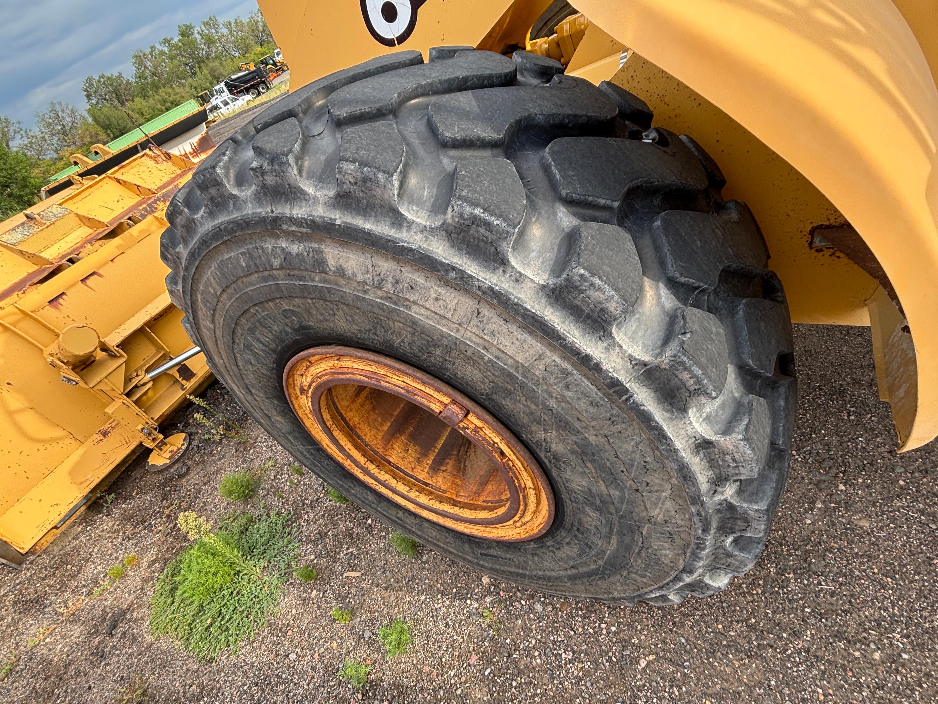 1999 John Deere 644H Loader - image 31