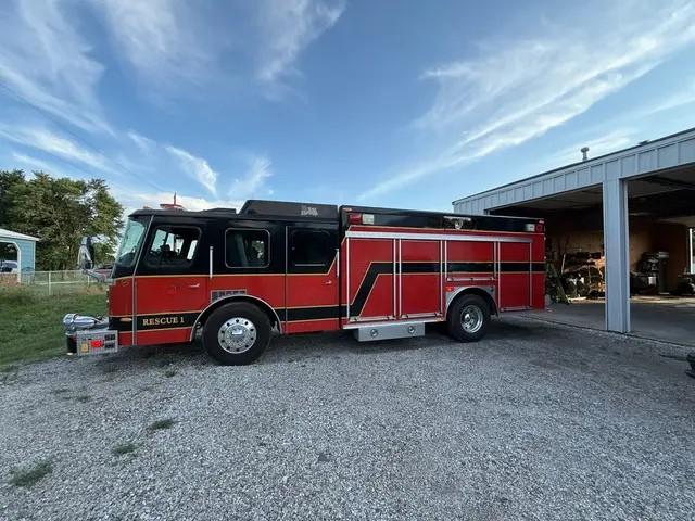 1991 E-One "Wet" Heavy Rescue/Engine - 18,000 mi