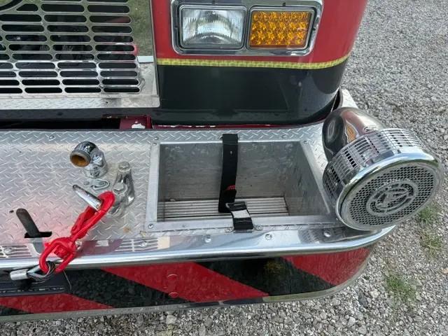 1991 E-One Heavy Rescue Pumper (300/300) - image 20