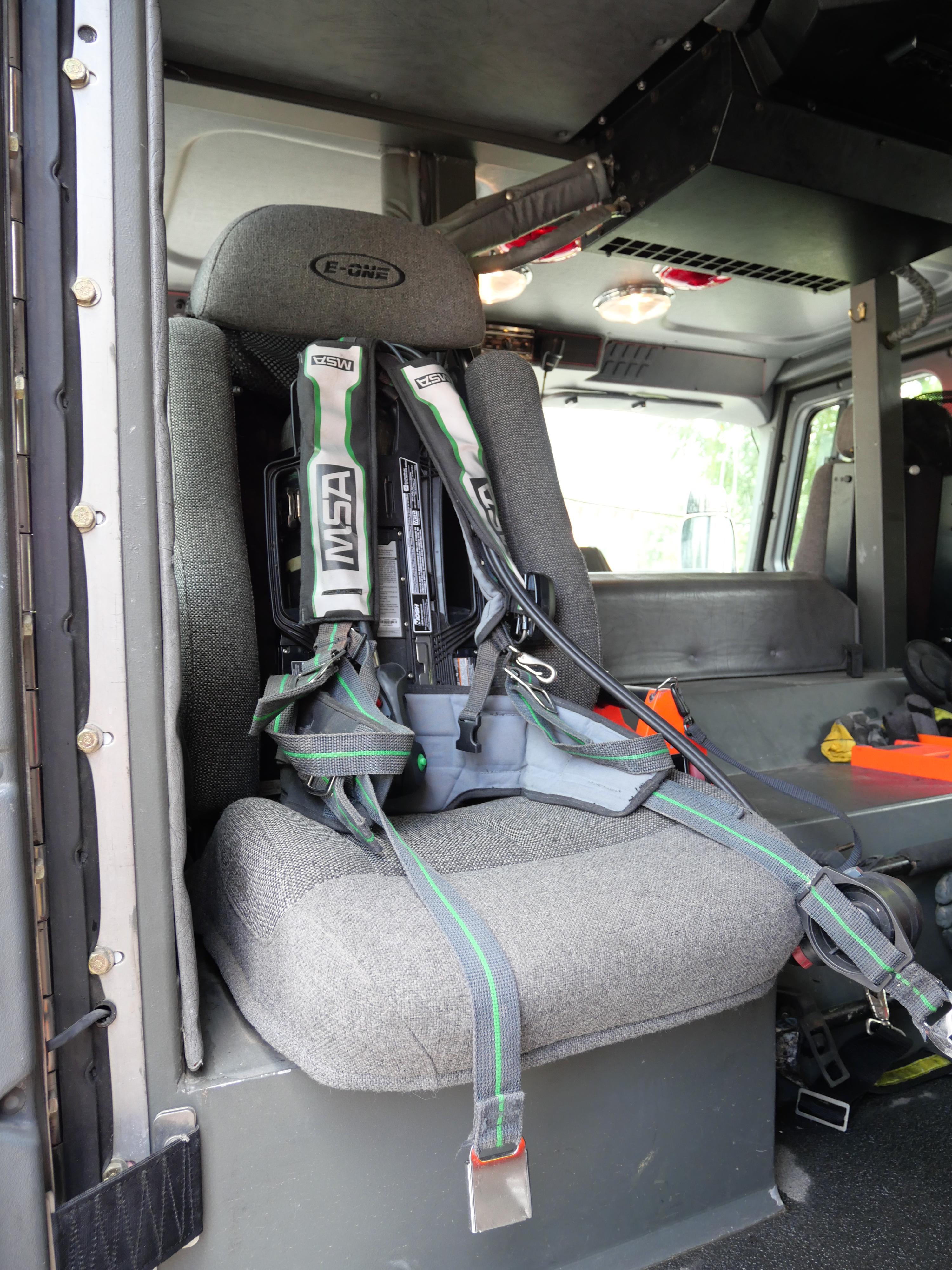 1997 E-One Cyclone II Pumper - image 54
