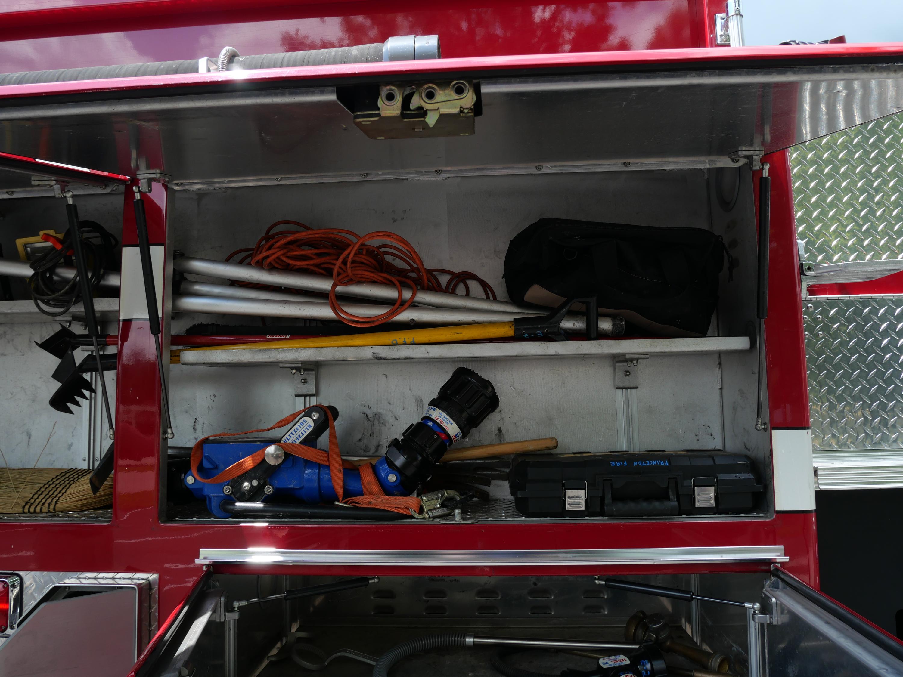 1997 E-One Cyclone II Pumper - image 22