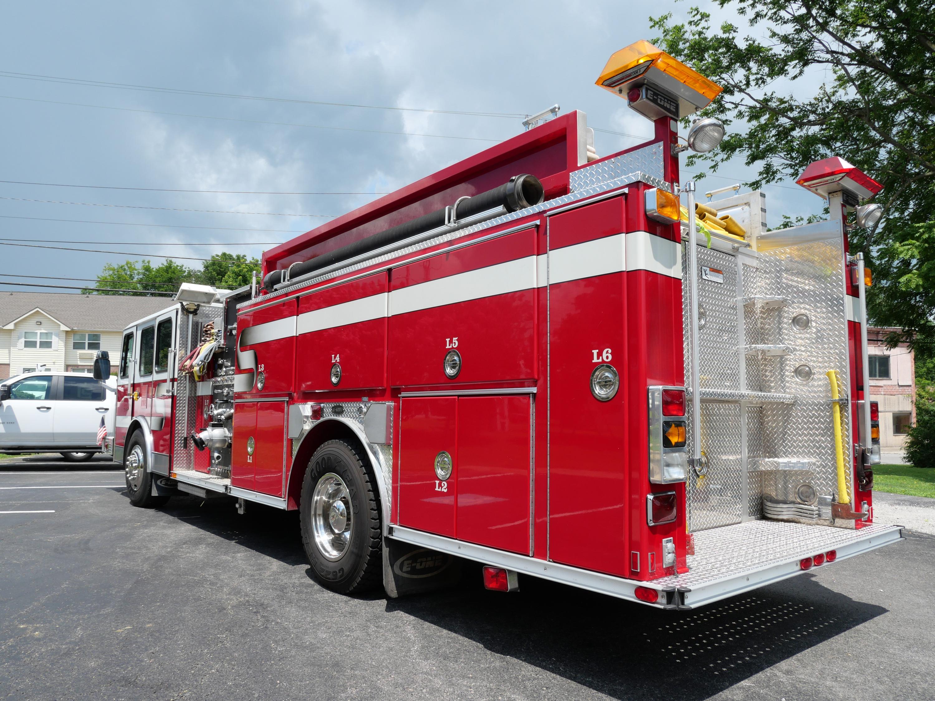 1997 E-One Cyclone II Pumper - image 21