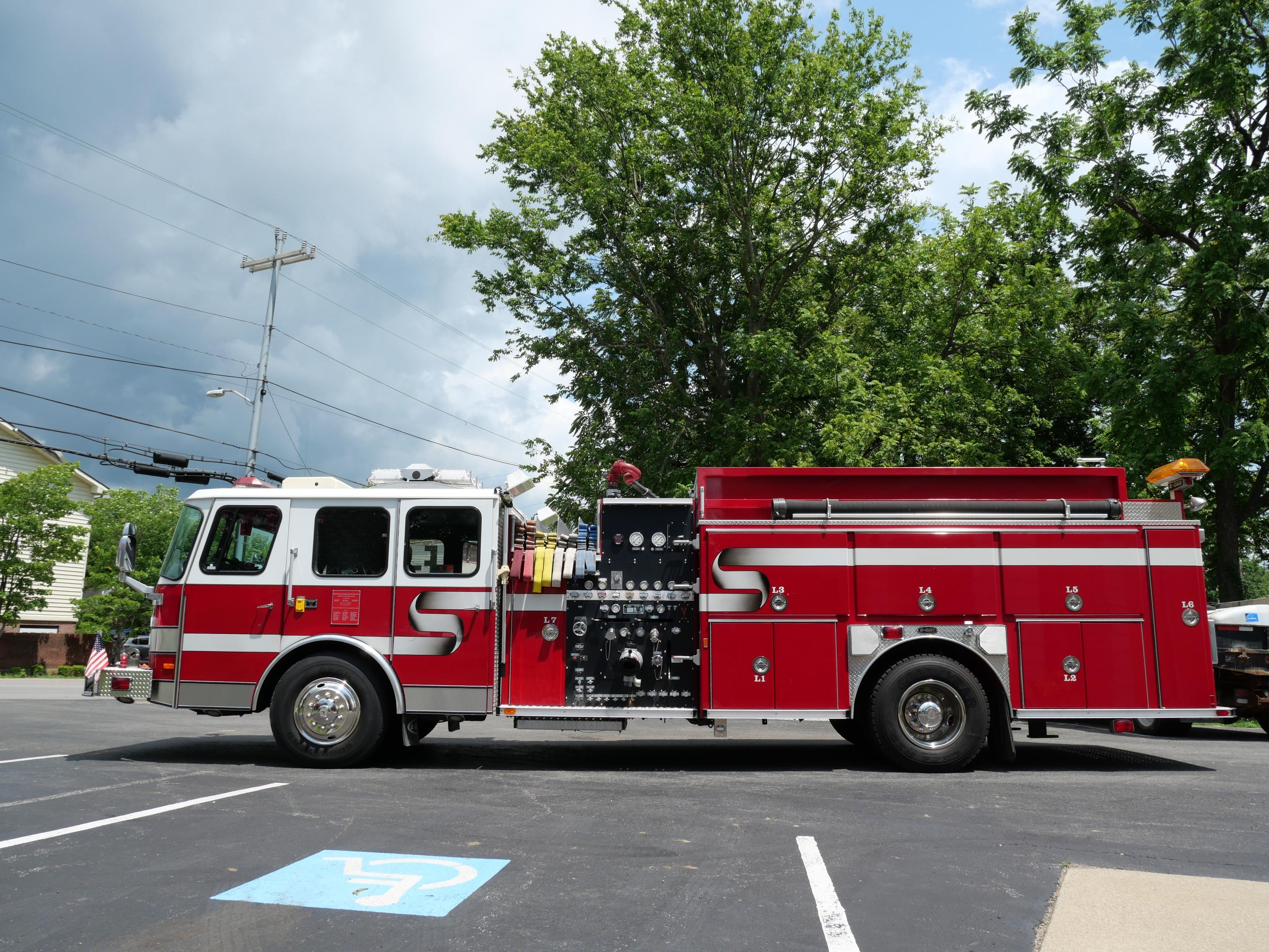 1997 E-One Cyclone II Pumper - image 15