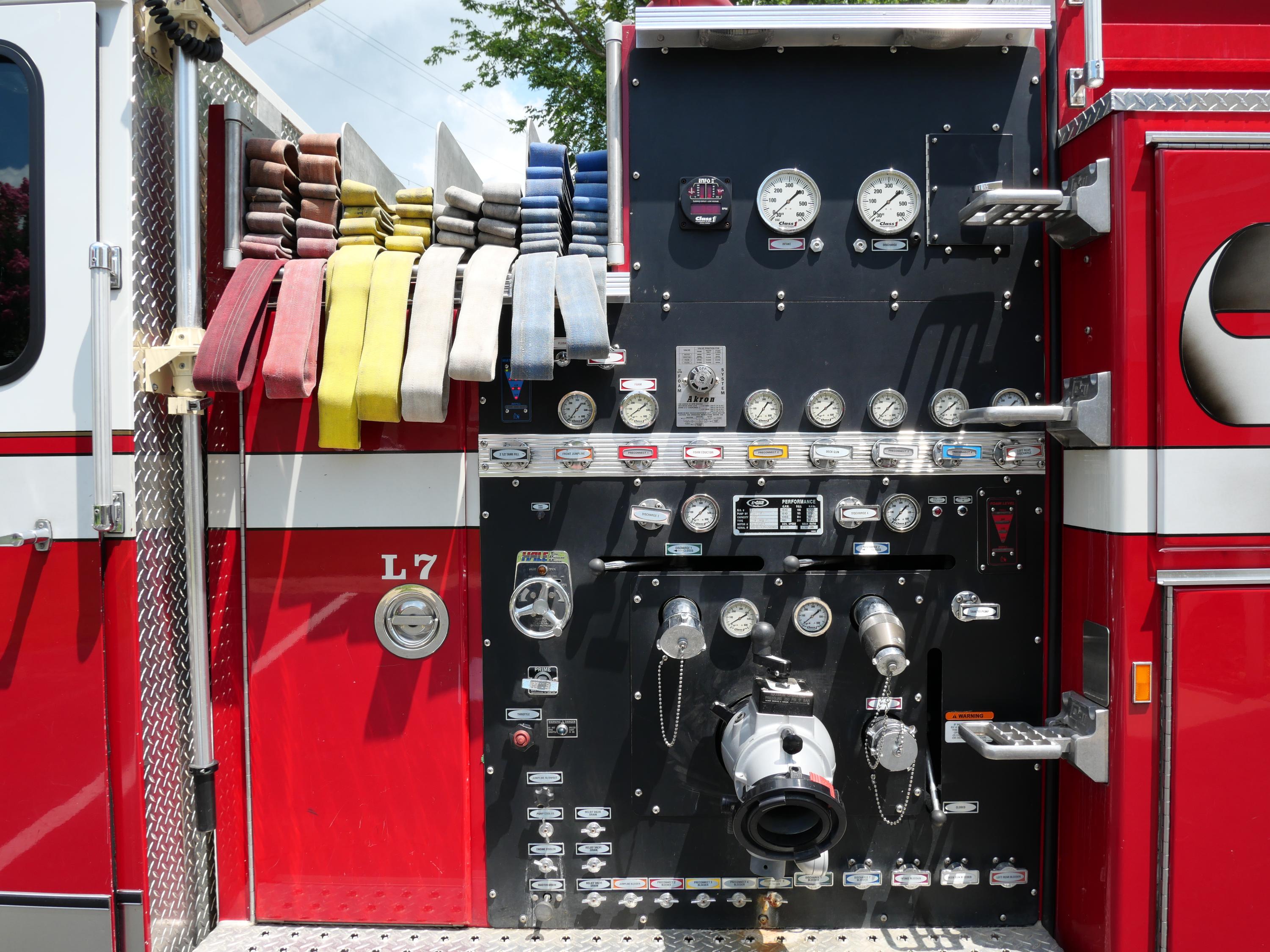 1997 E-One Cyclone II Pumper - image 67