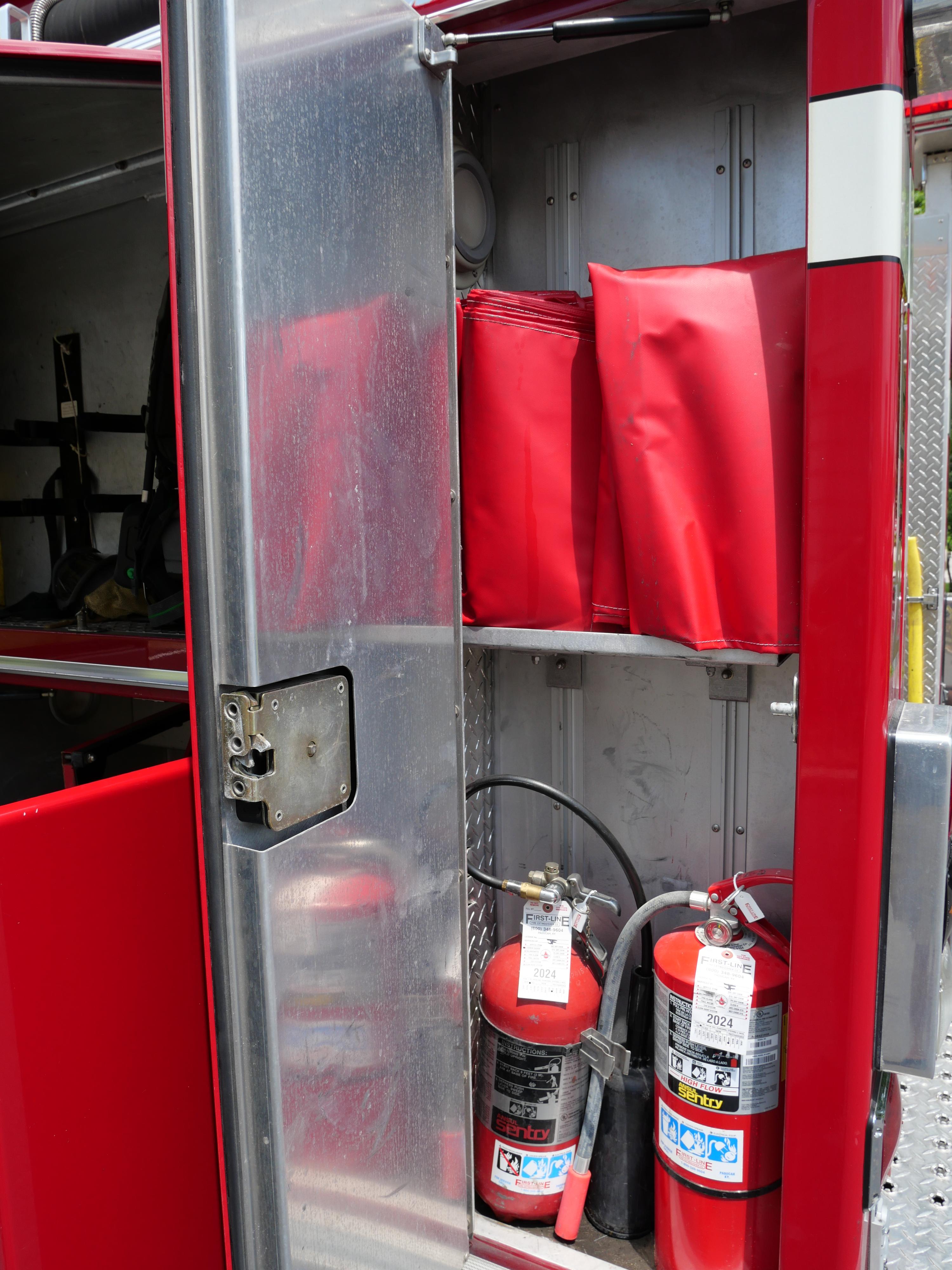 1997 E-One Cyclone II Pumper - image 82