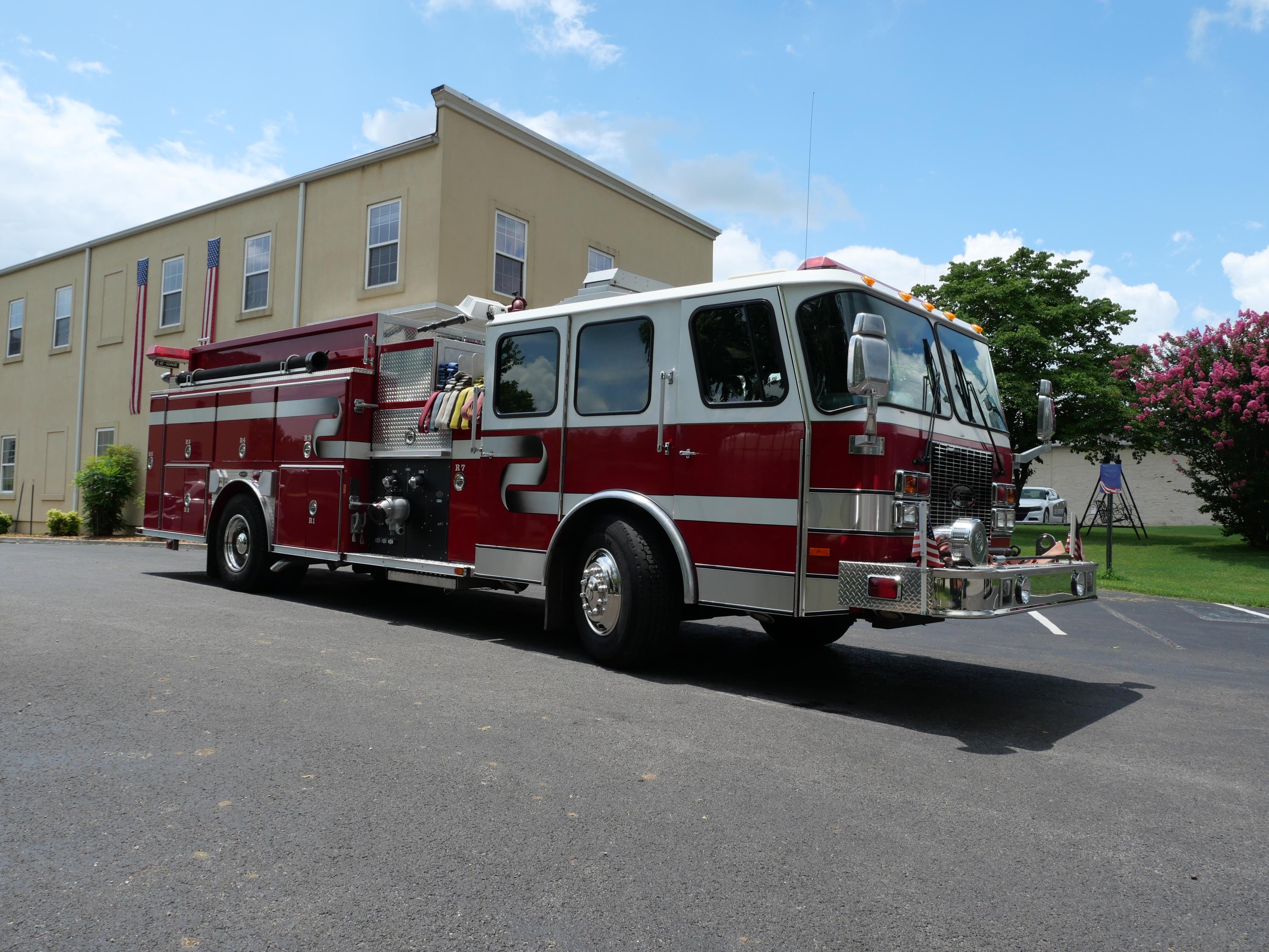 1997 E-One Cyclone II Pumper - image 11